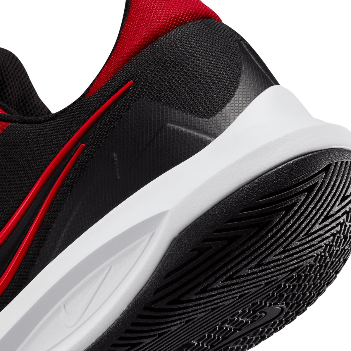 NIKE-Prcision_6-m-Basket de basketball - Talon plat - Rouge