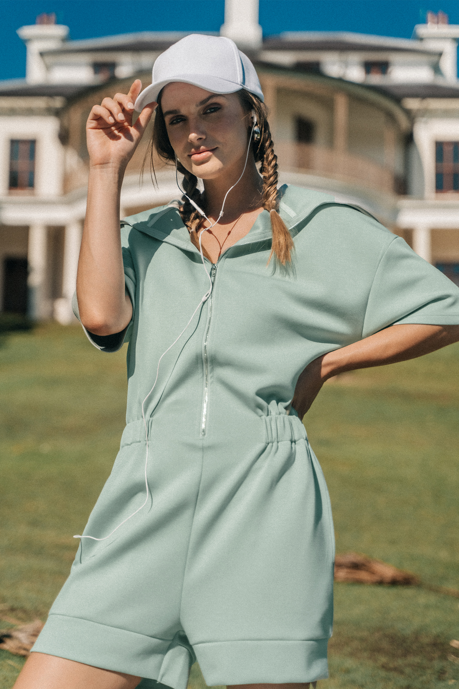 Comboshort oversize à col chemise et zip sur le devant