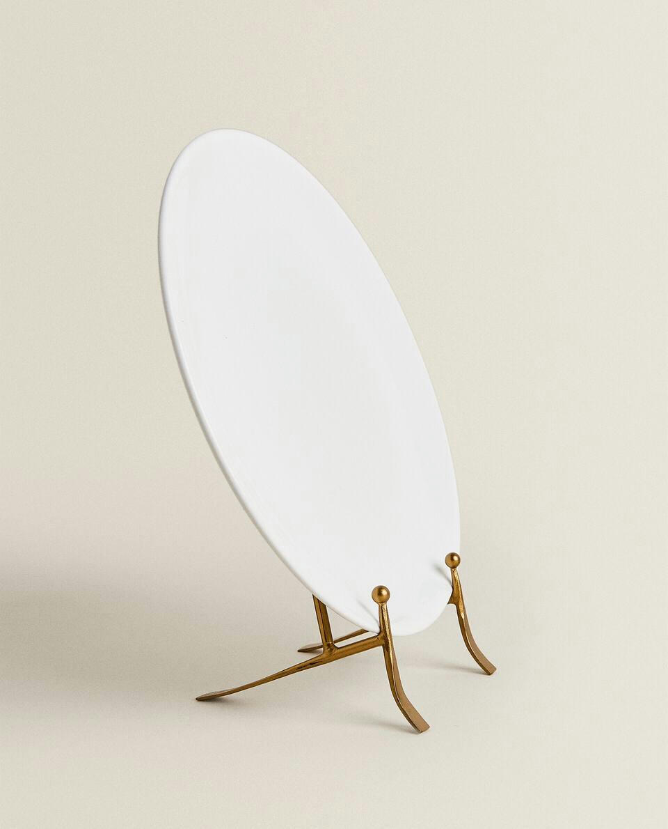SUPORTE DE EXIBIÇÃO EM METAL DOURADO
