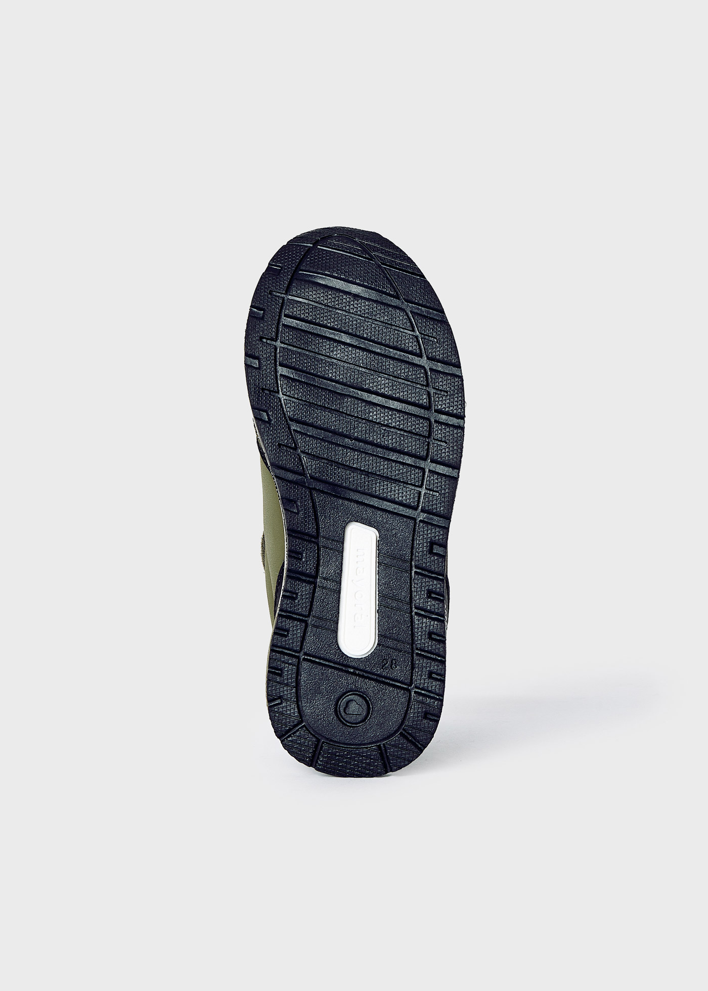 Tênis infantil de couro com fecho de velcro