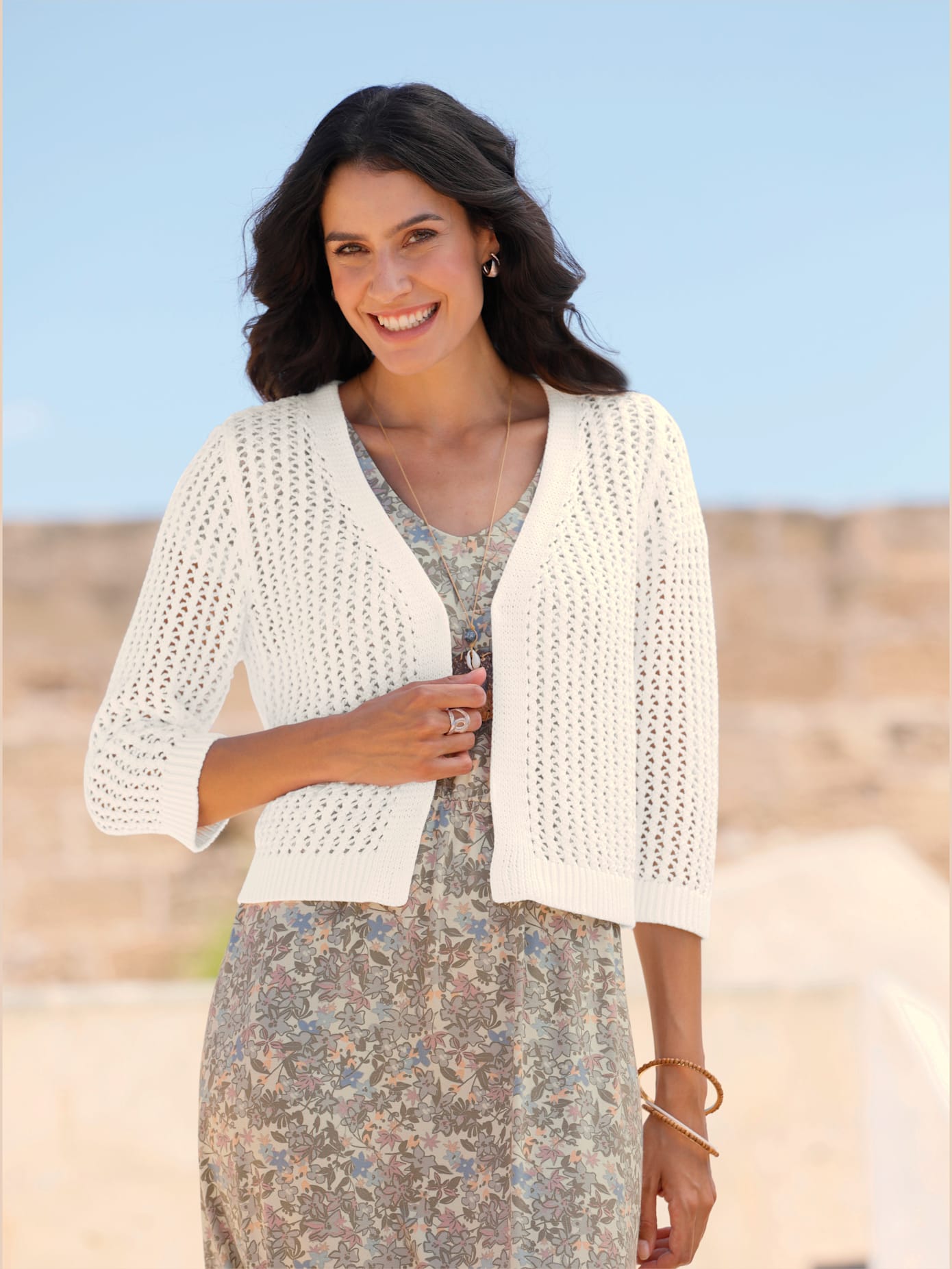 Boléro en tricot motif ajouré léger
