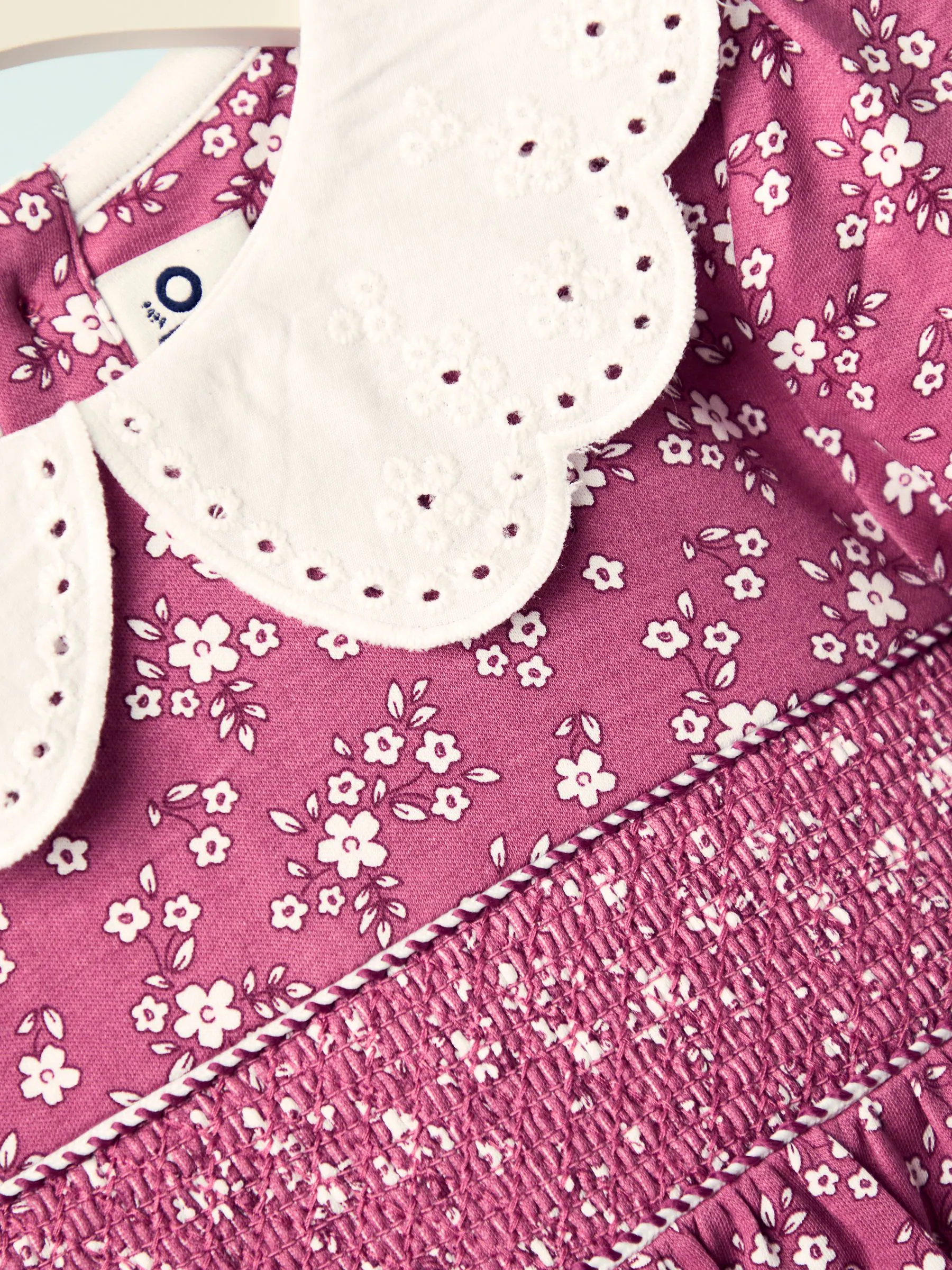Oudroze met bloemenprint - JoJo Maman Bébé Smocked Jersey Dress with Broderie Collar