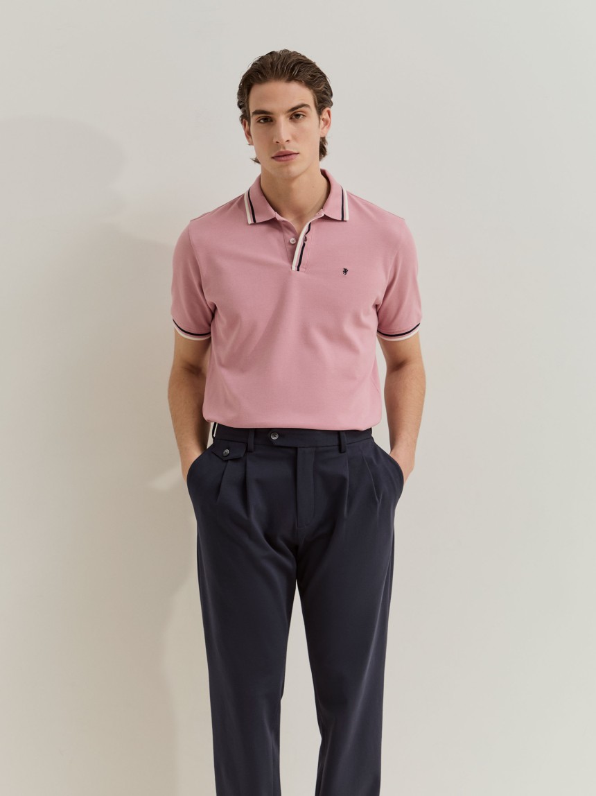 Polo regular fit em piqué de algodão