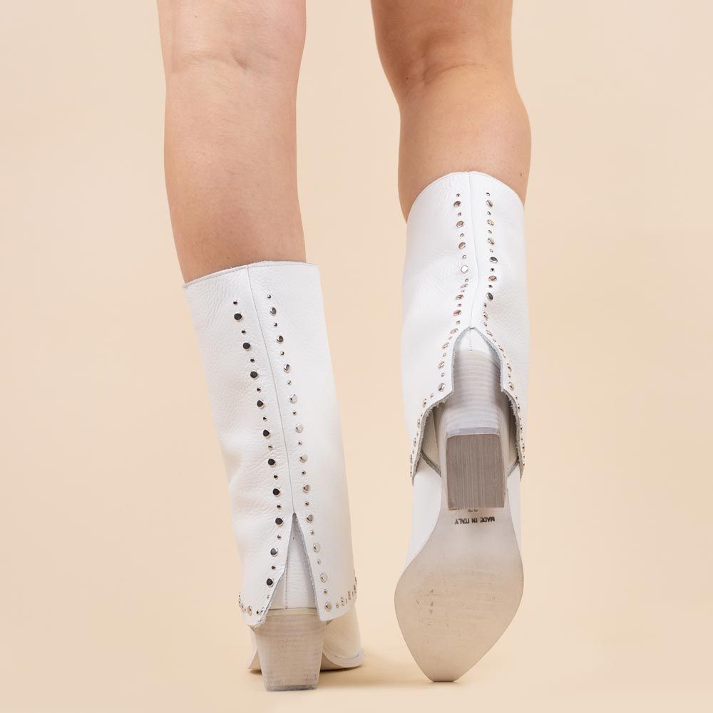 Halfhoge kaplaarzen Verona white met studs