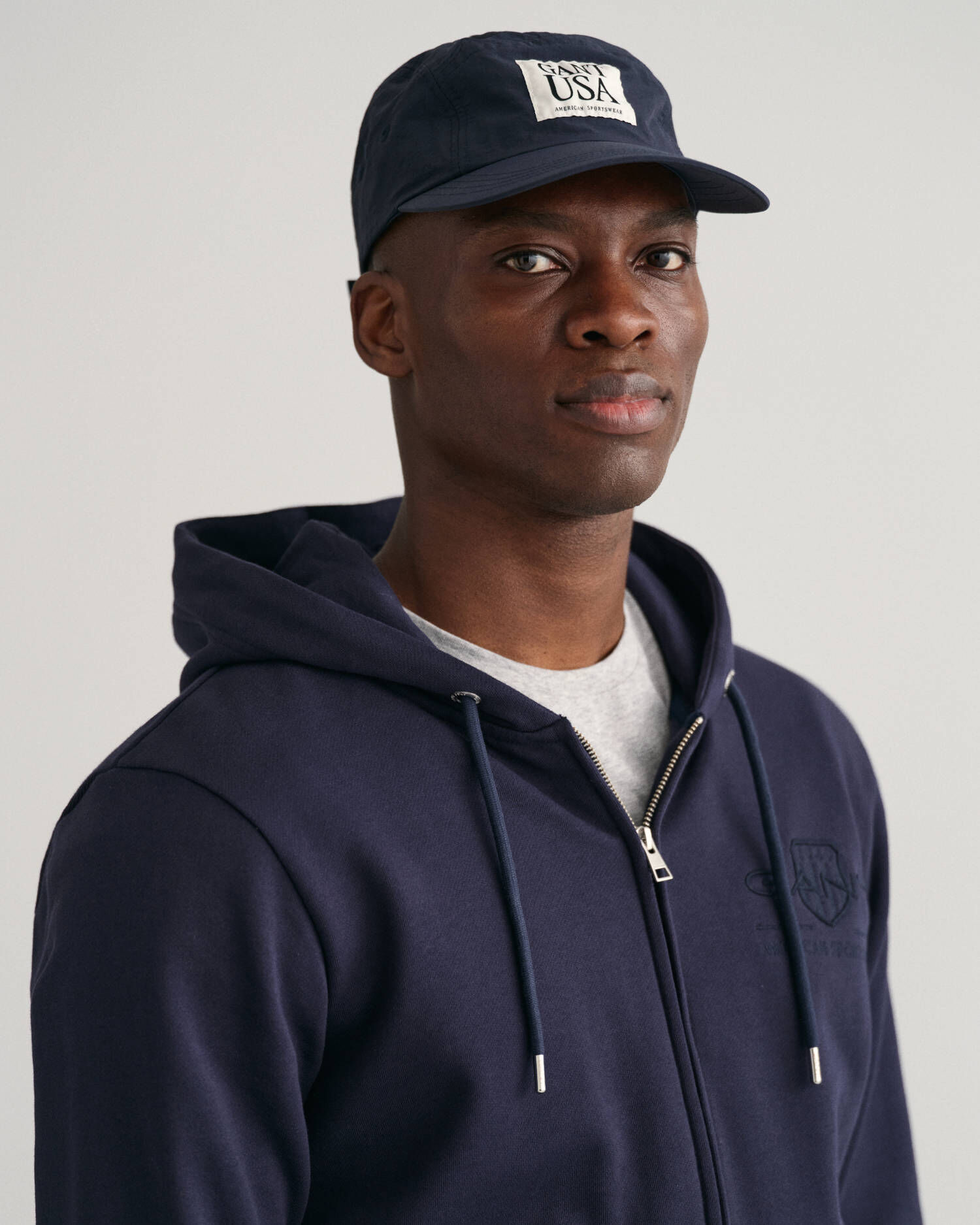 Gant| Herren Sweatjacke TONAL SHIELD