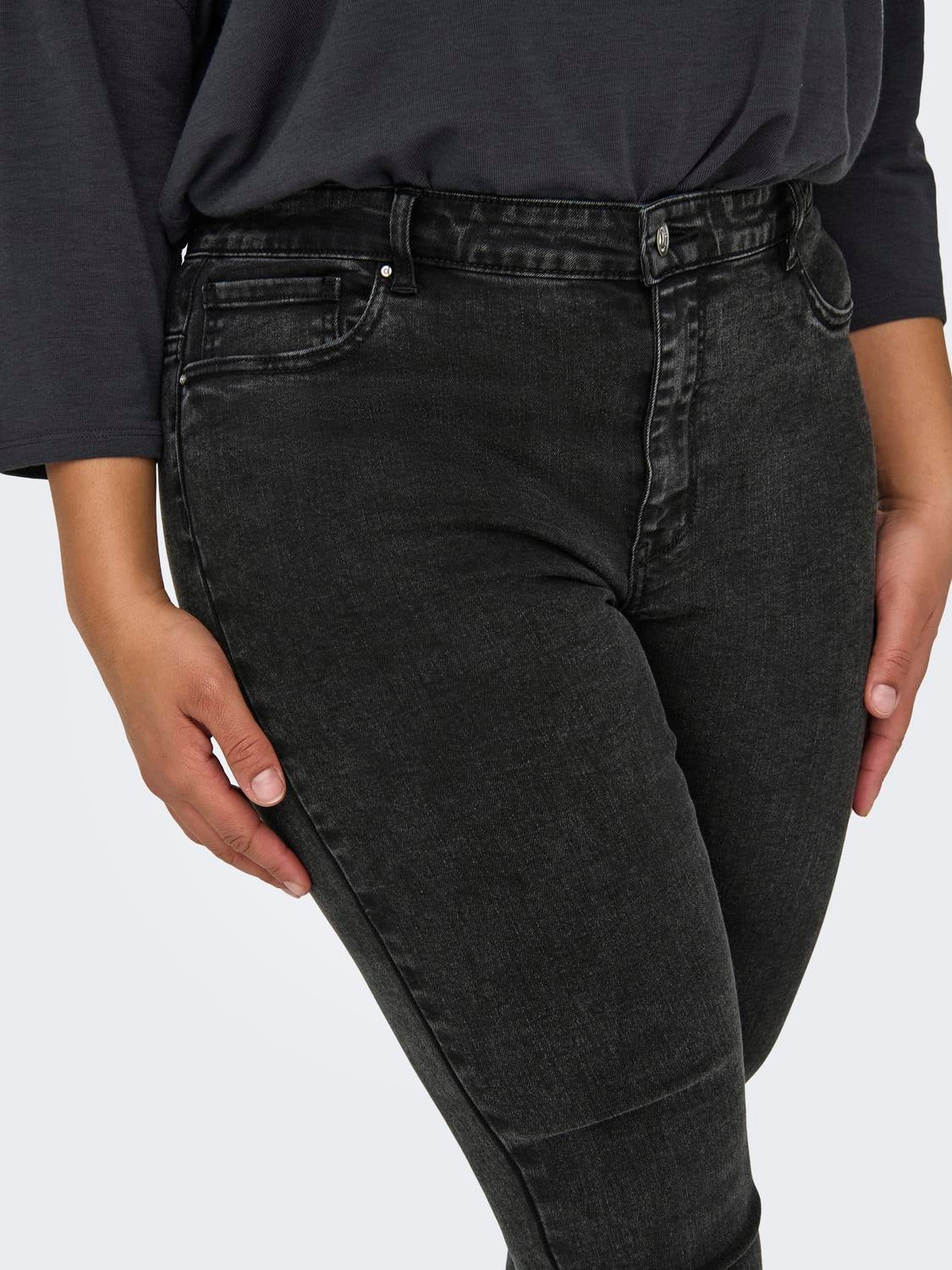 CARROSE Hohe Taille Skinny Fit Jeans Washed Black