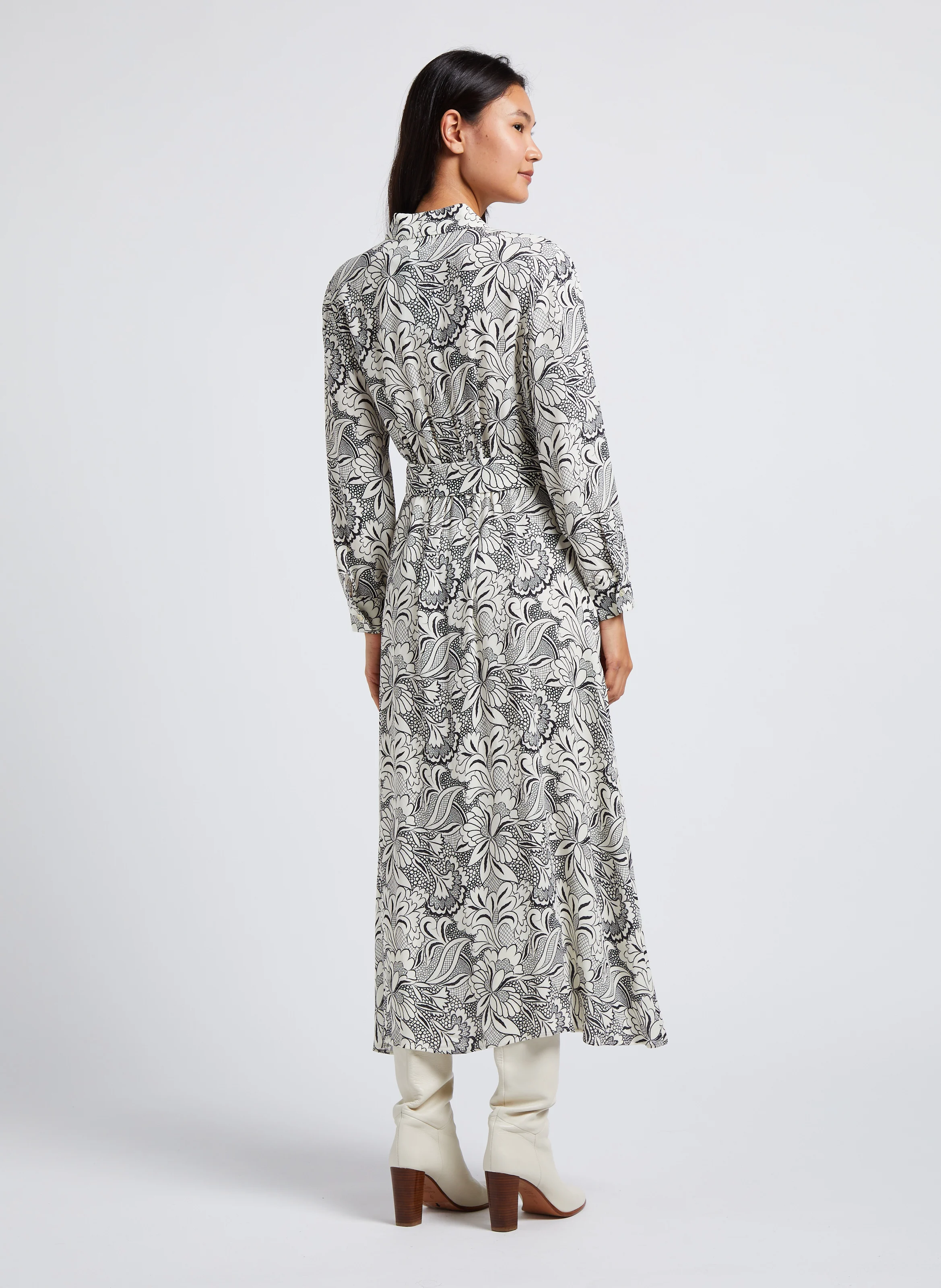 KLENIA - Robe chemise longue imprimée en crêpe| Noir