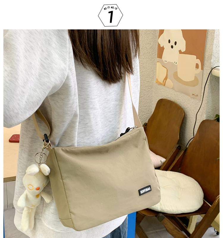 Hikuozy - Nylon Crossbody Tas met Rits en Letters