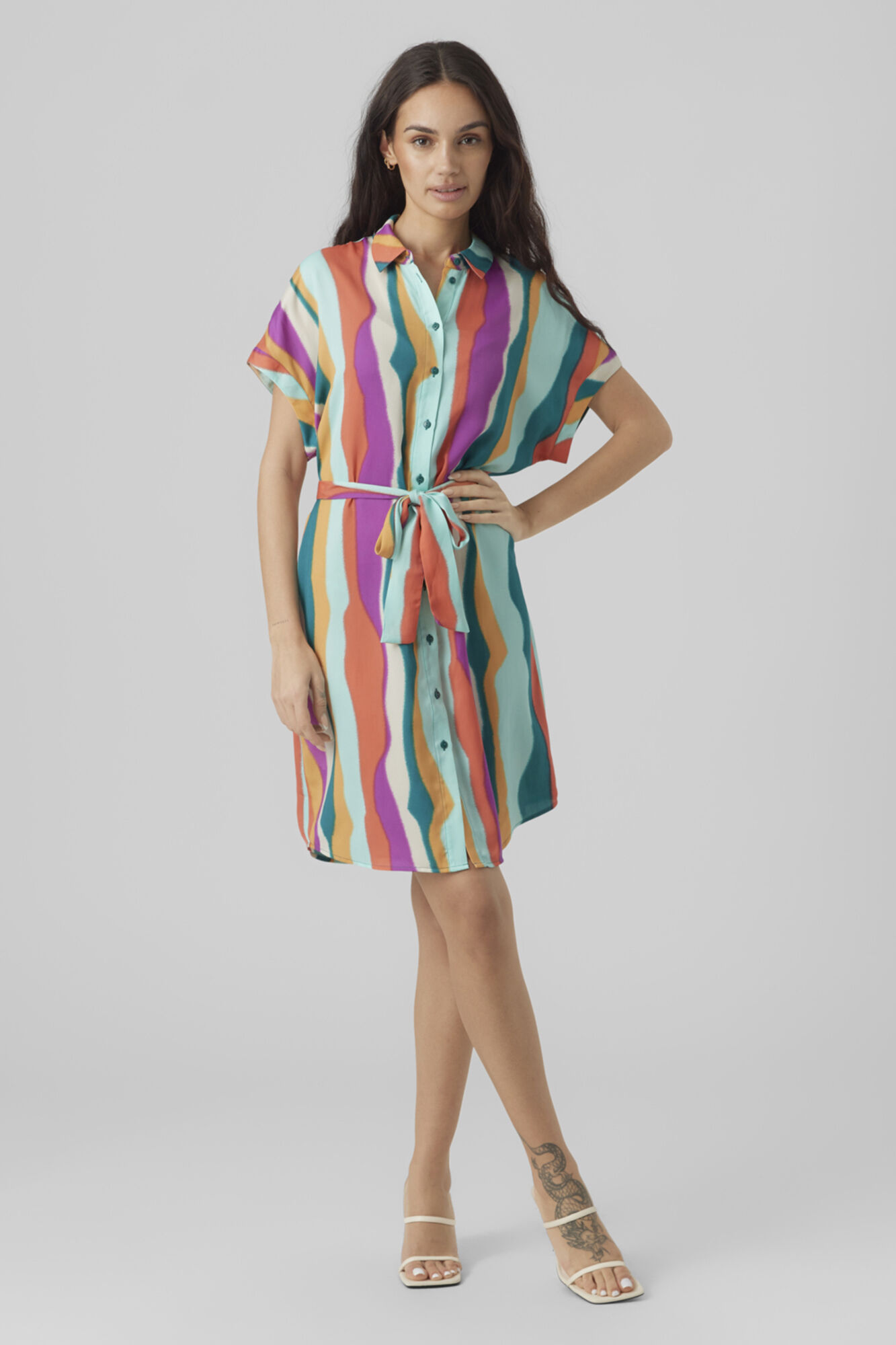 Vestido curto estilo camisa - Turquesa
