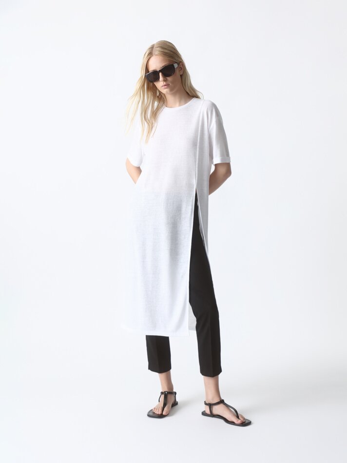 Camiseta longa com fenda - Branca
