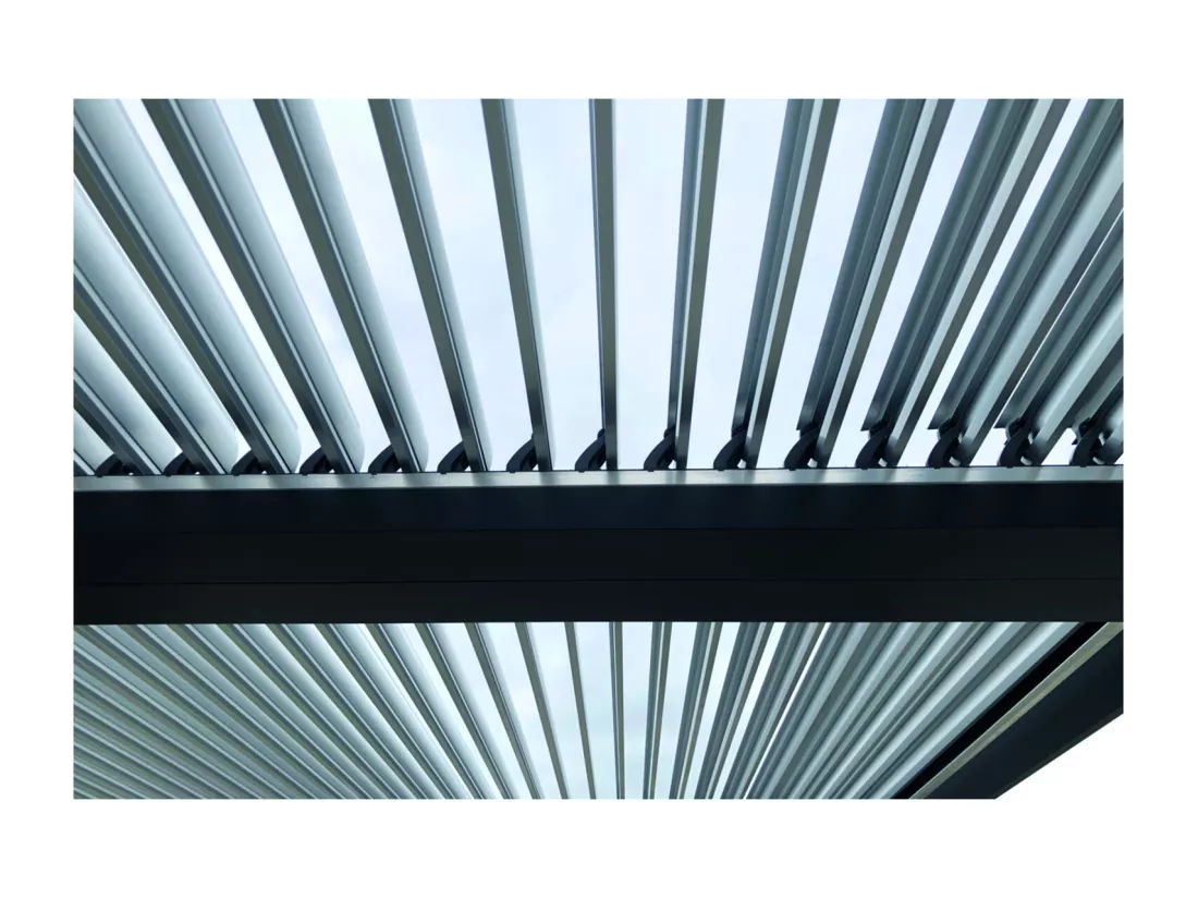 Pergola bioclimatique 3x3 m MILOS