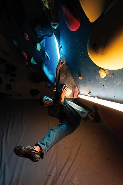 LA SPORTIVA - CHAUSSON ESCALADE MANTRA