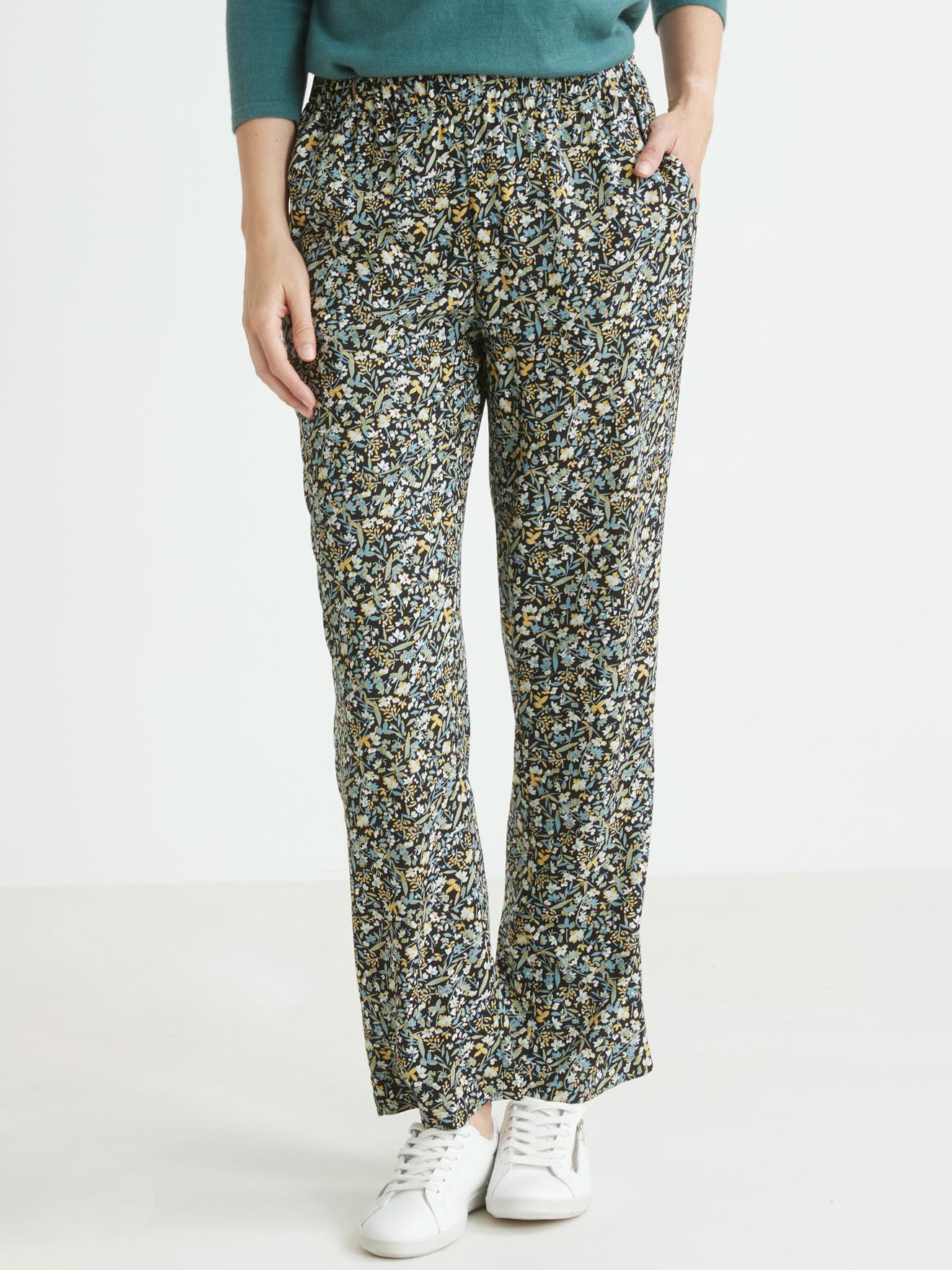 Pantalon entièrement élastiqué