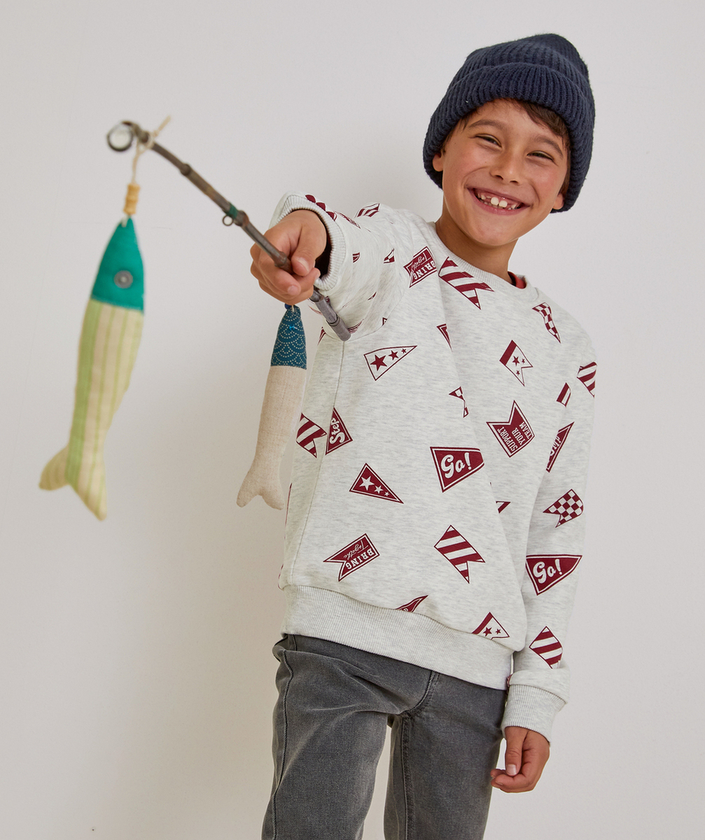 SWEAT GARÇON EN FIBRES RECYCLÉES GRIS ET IMPRIMÉ DRAPEAUX