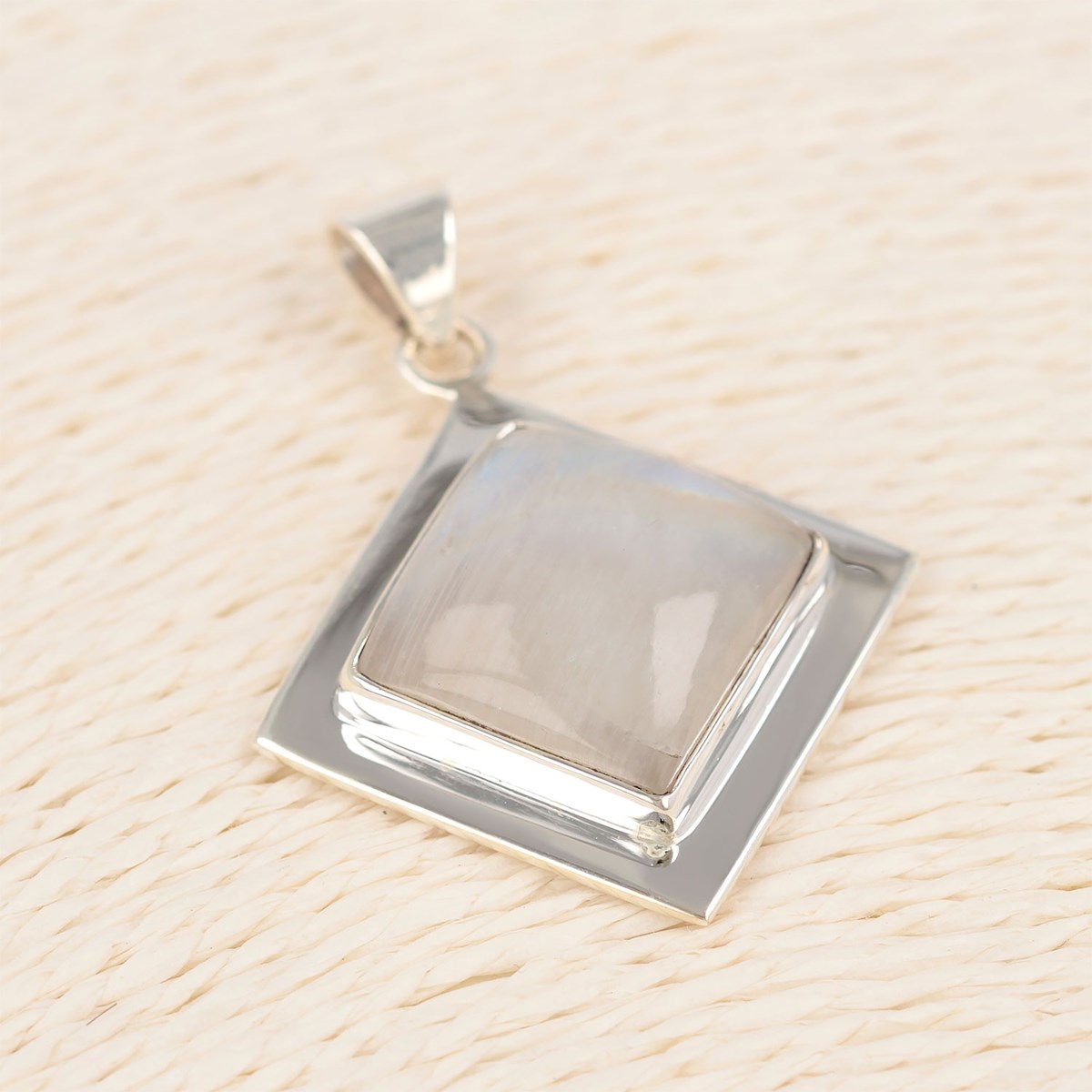 Pendentif ADEN  Pierre de Lune forme carrée argent massif rhodié