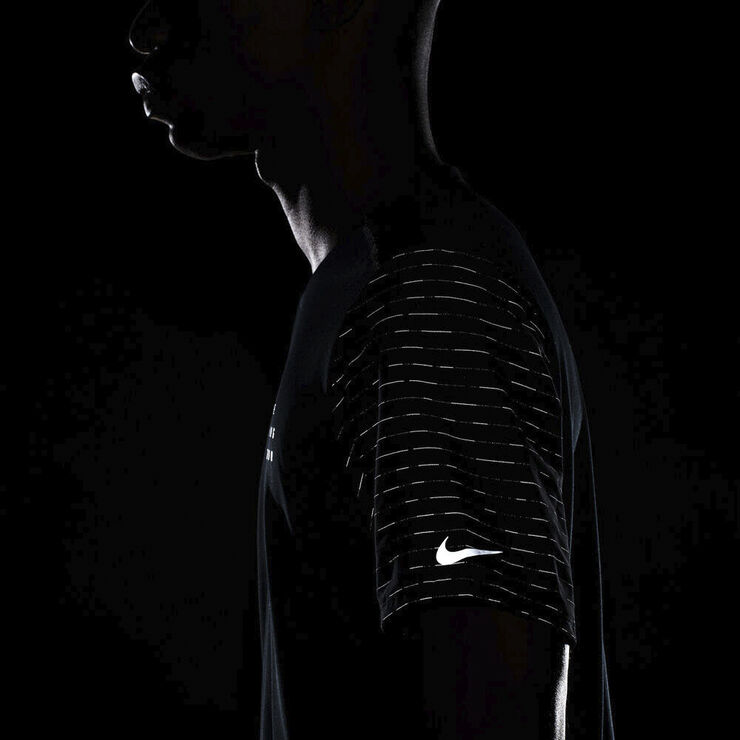 Nike Dri-FIT Rise 365 Run Division løbe T-shirt Sort
