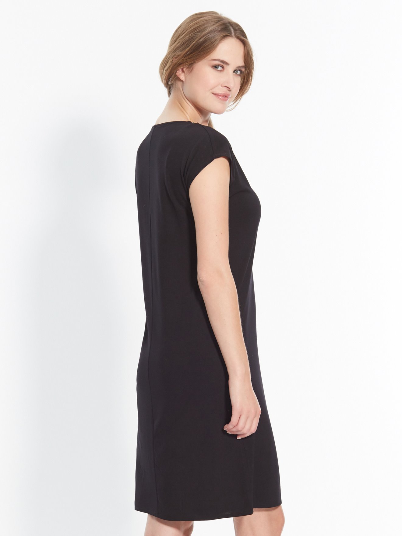 Robe housse avec perles fantaisie