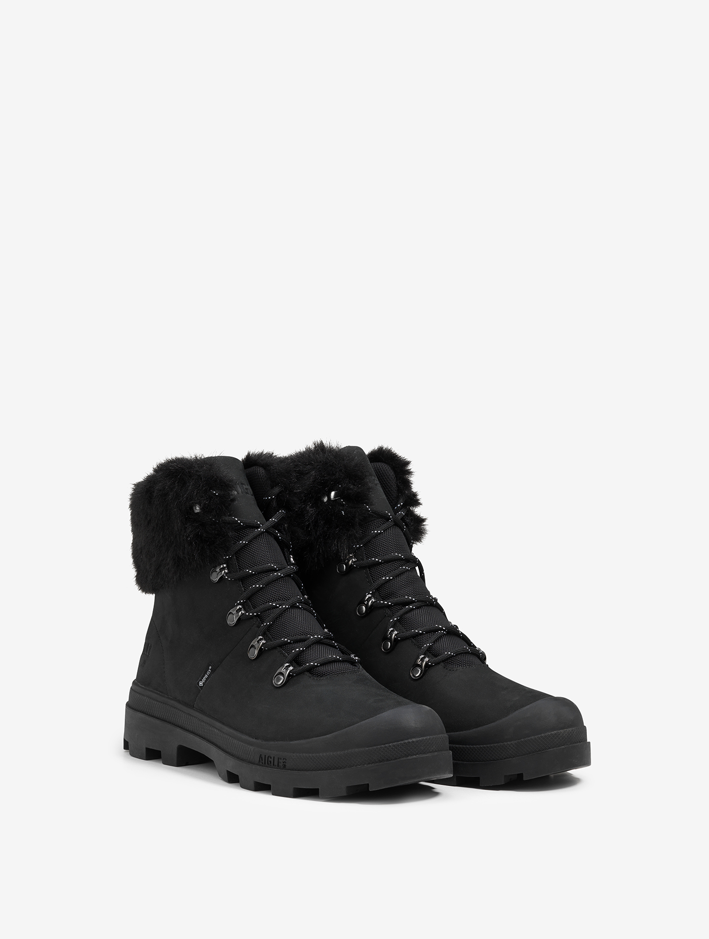 L'iconique chaussure de marche Aigle, en version hivernale, fourée et GORE-TEX NOIR
