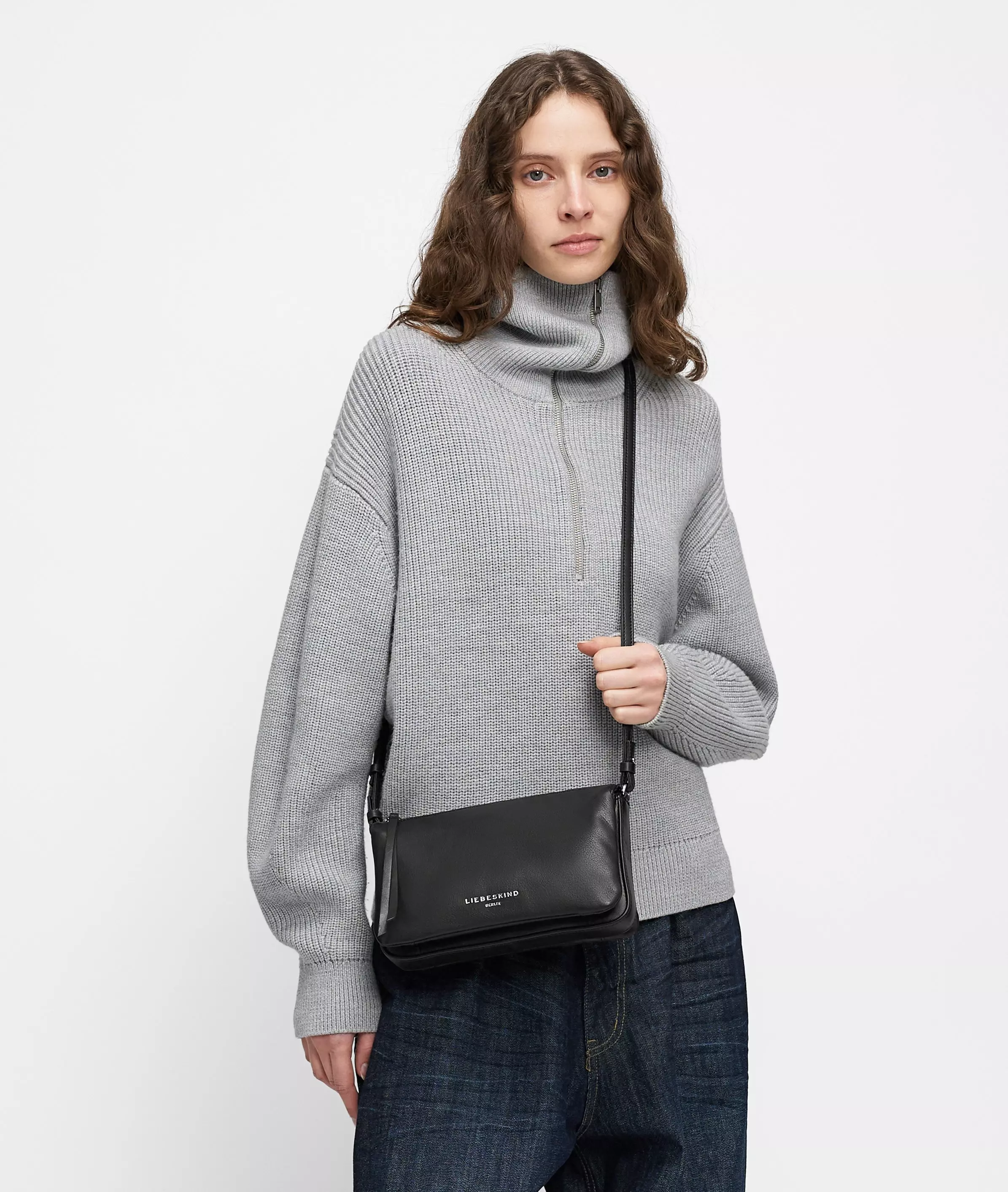 Crossbody Handy shoulder bag made from soft sheepskin
