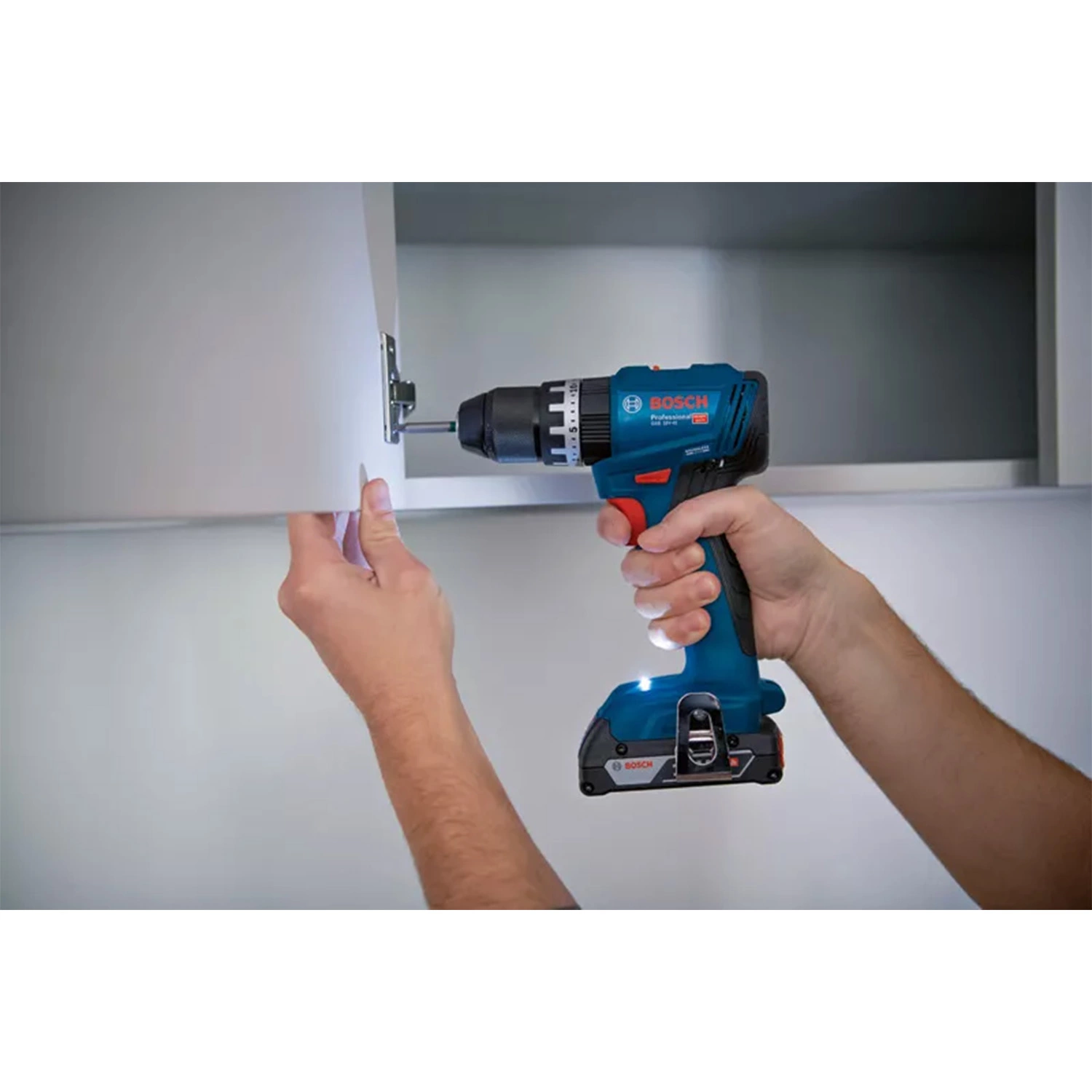 Bosch GSB18V-45 18V Li-ion accu Schroefboormachine set (3x 4Ah accu) in L-Case - 45Nm