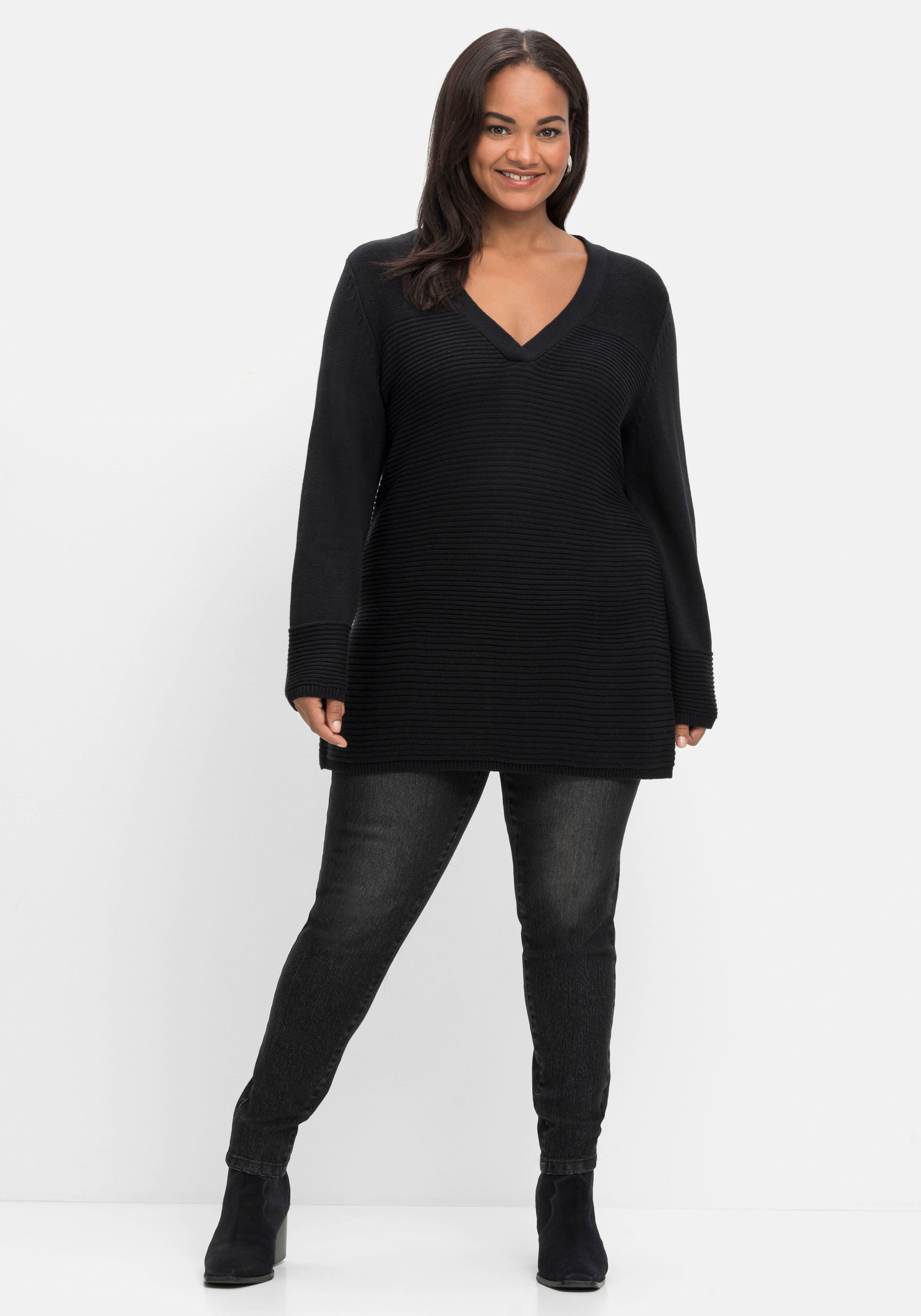 Pullover im Strukturmix, mit tiefem V-Ausschnitt