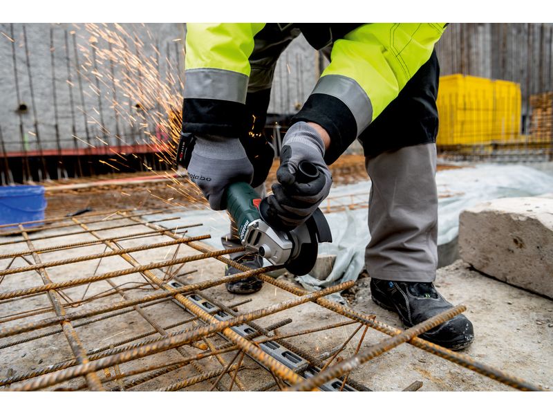 Metabo Akku-Winkelschleifer W 18 L 9-125, Solo, Ø 125 mm Robuster Akku-Winkelschleifer mit starkem Motor und schlanker Bauform für den universellen Einsatz