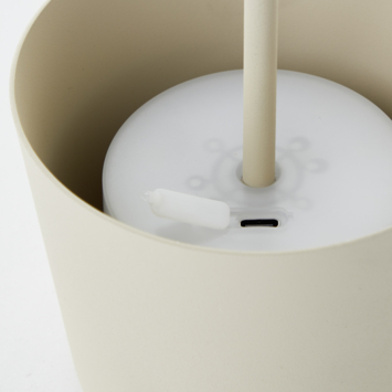 Brilliant USB oplaadbare tafellamp Kaami 2W beige