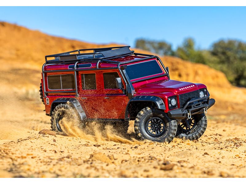 Traxxas Scale Crawler Land Rover Defender D110, Rot ARTR, 1 Off-Road Model im Massstab 1:10