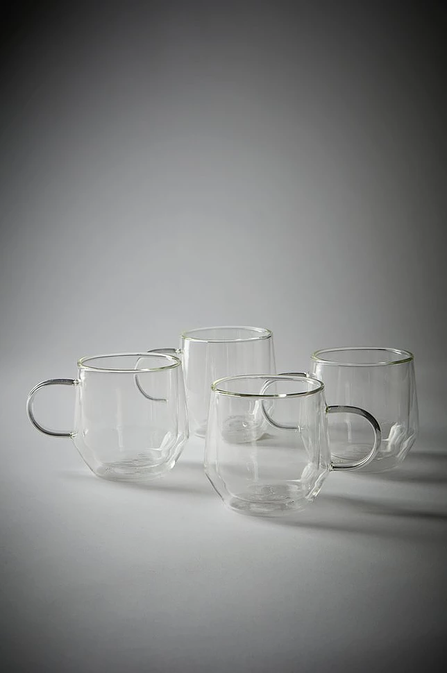 NAOMI Krus av glass dobbeltvegget 4-pakning
