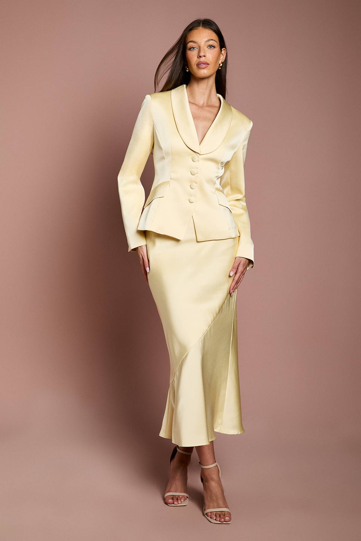 Coast Veste Cintrée Avec Revers En Satin