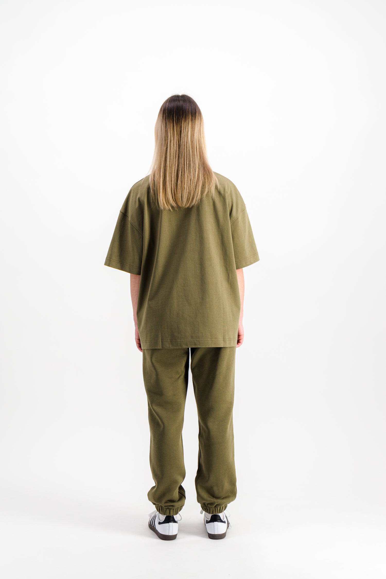 Wethenew T-Shirt L’Uniforme Olive (2023)