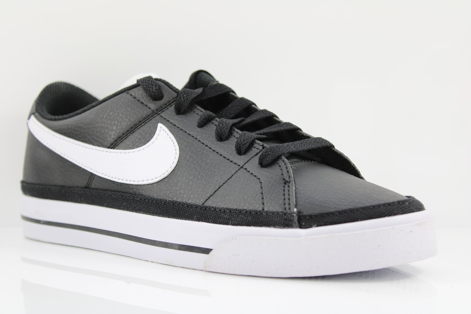 Nike Sneaker