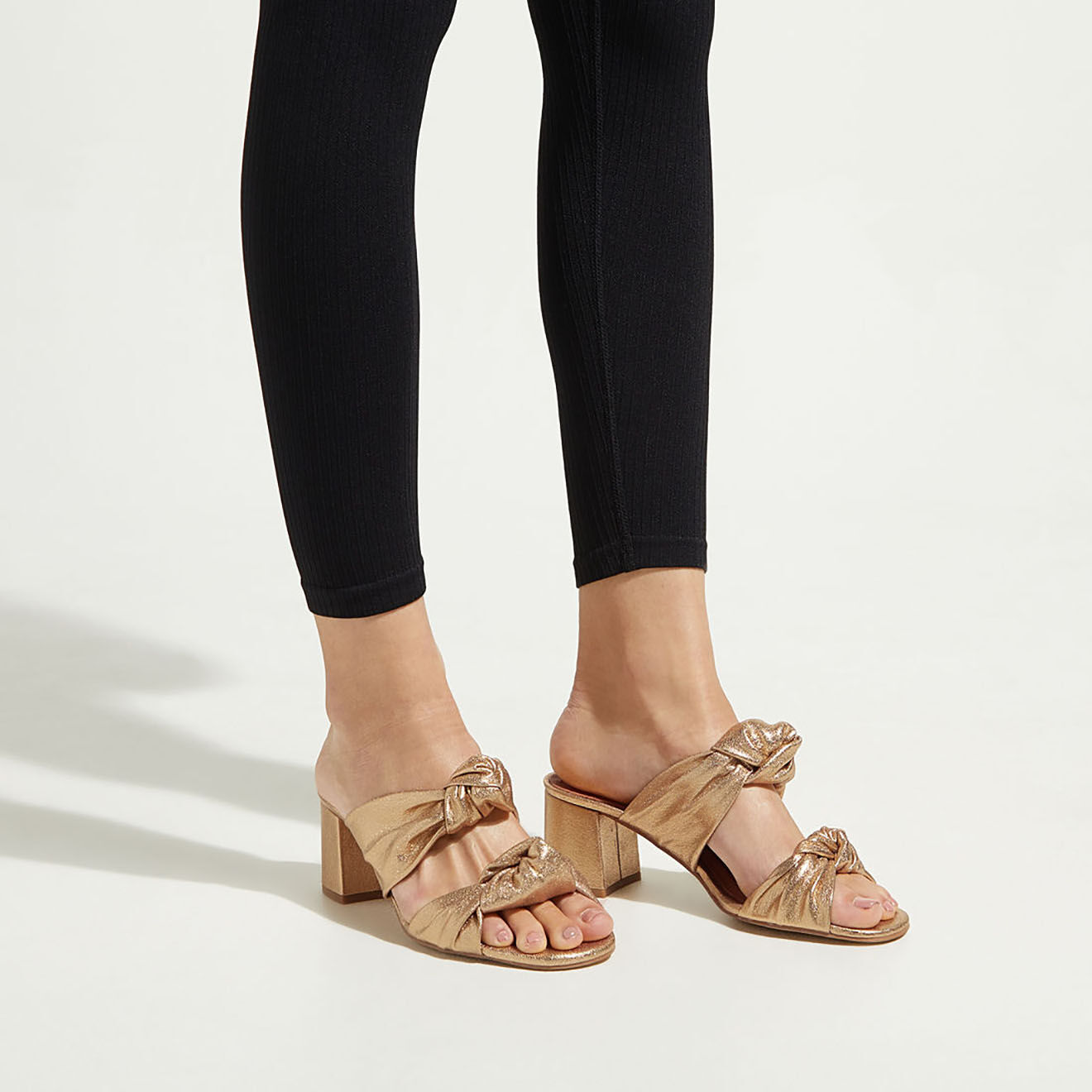 Galeries Lafayette Mules à talon en Cuir dorées - Talon 5.5 cm