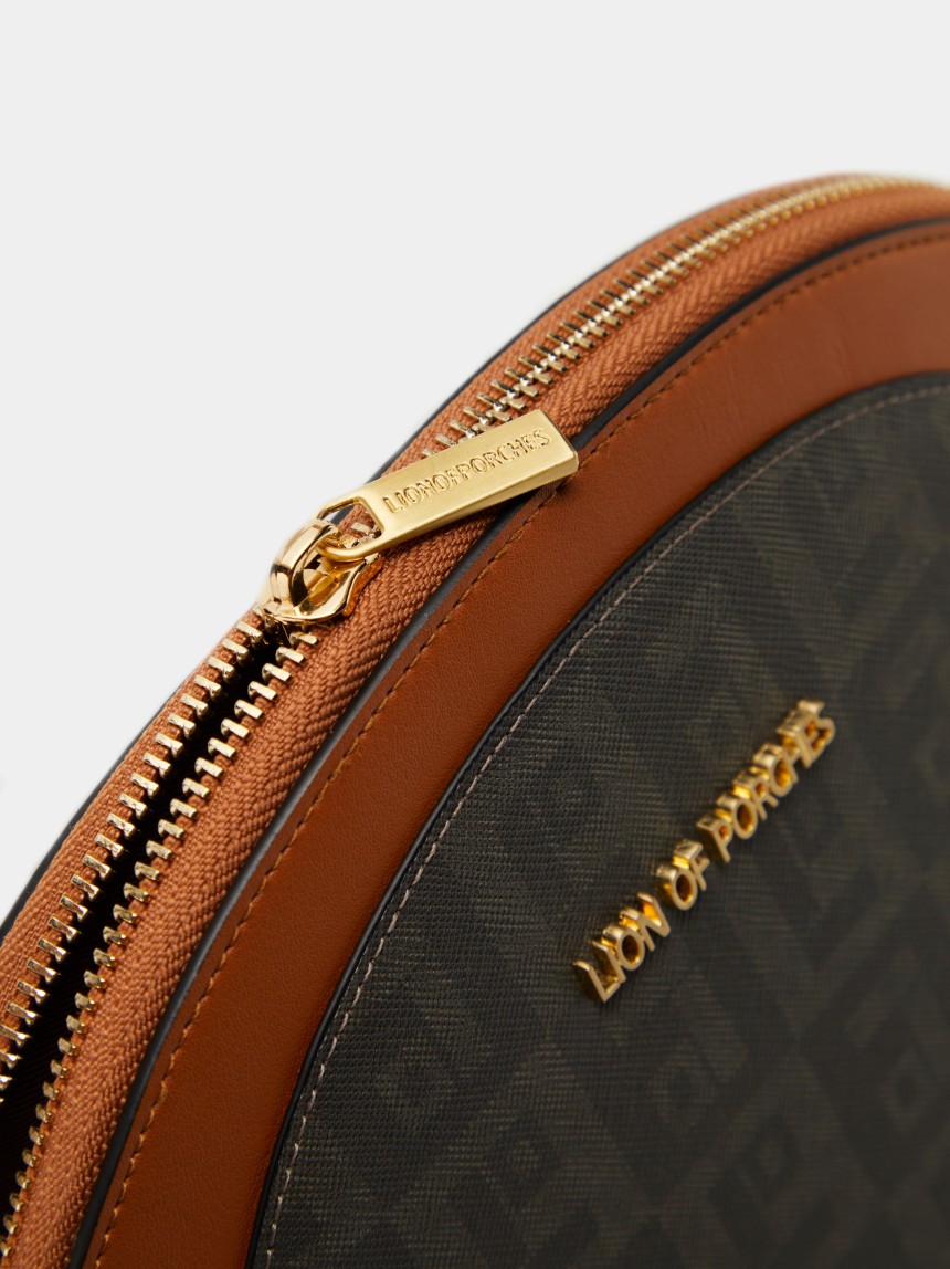 Necessaire com monograma