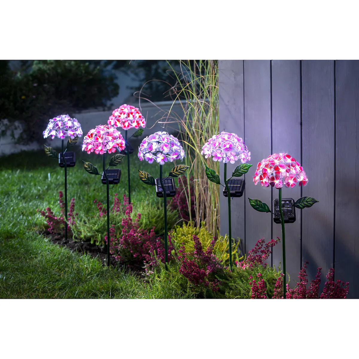 viva domo - Solar-LED-Gartenstecker „Blütentraum“, 1 Stück - lila