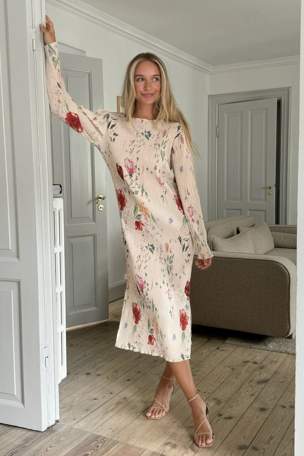 BYIC Odaic Dress beigefp beige flower print