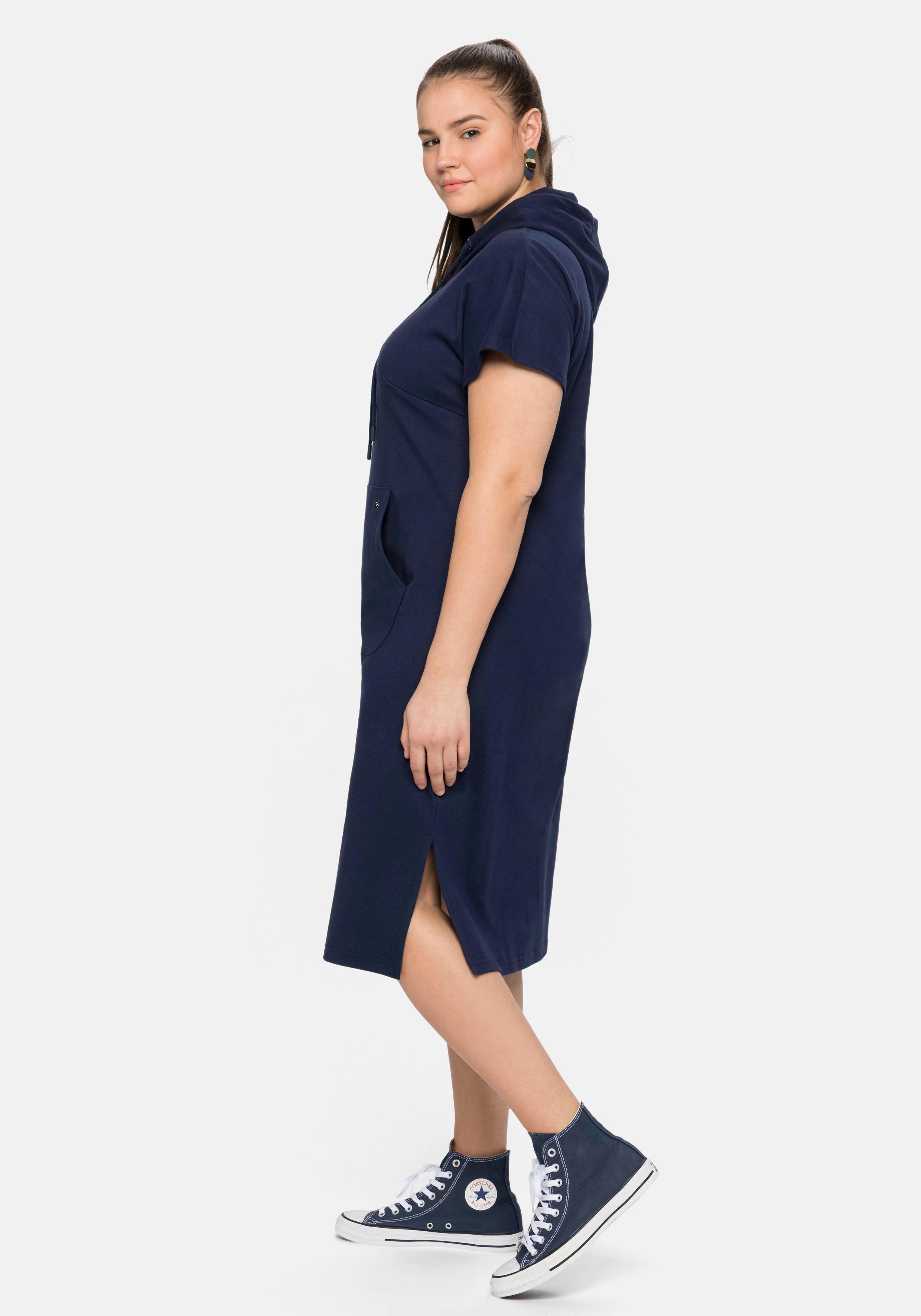 Shirtkleid mit Kapuze und Kängurutasche