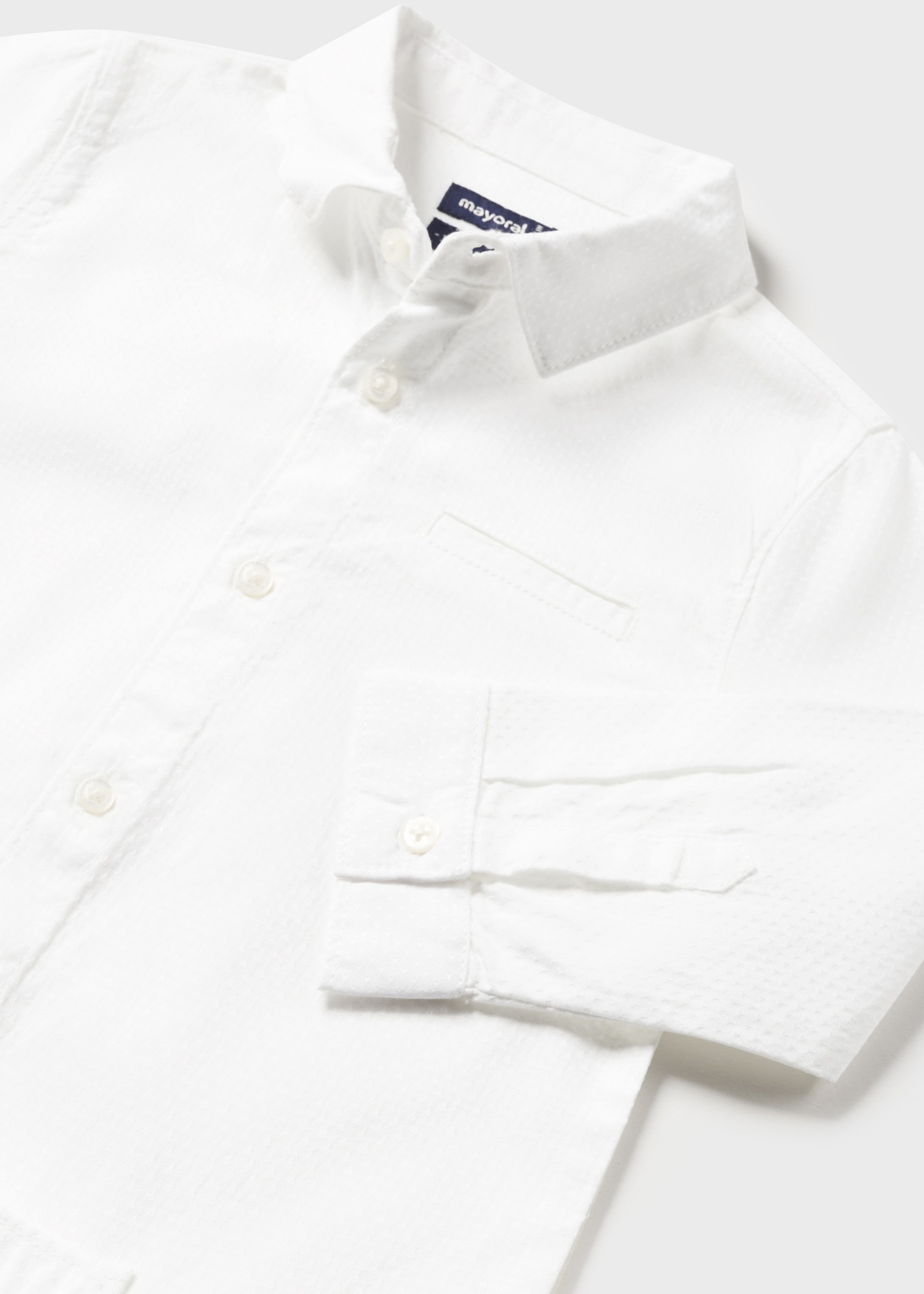 Camisa infantil Better Cotton com gravata borboleta removível