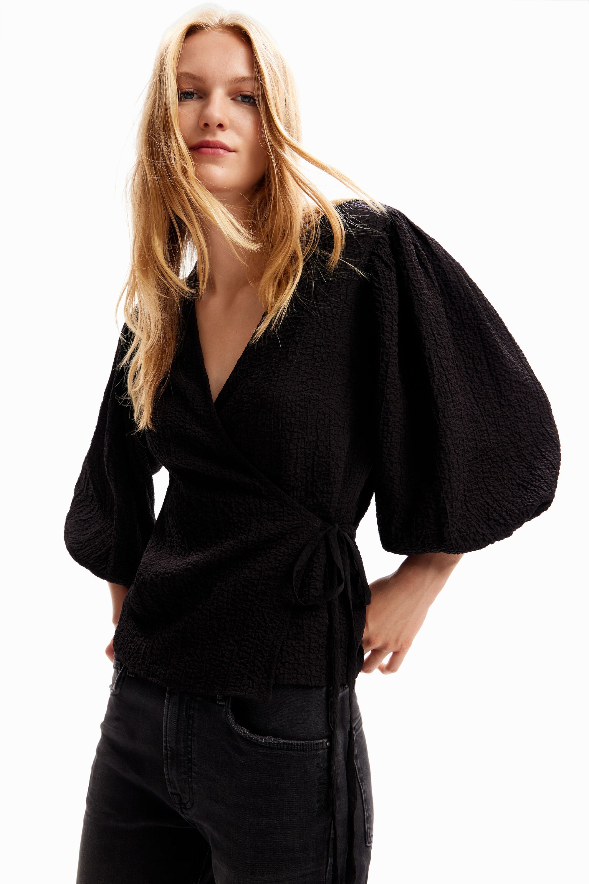 Blouse croisée texturée