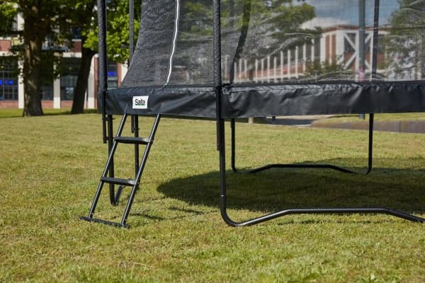 Salta 610, Trampolinestige, Stål, Sort