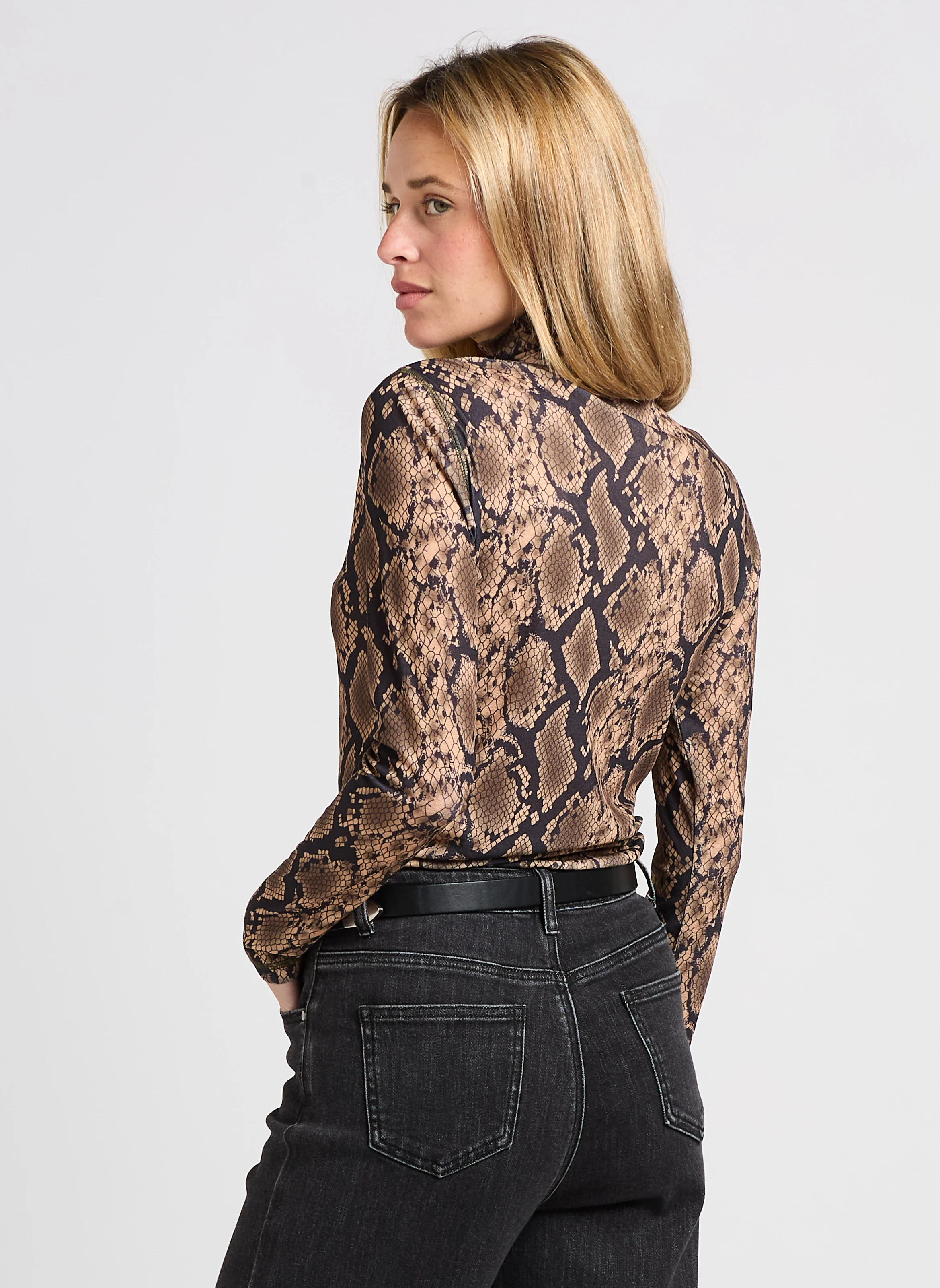 MANECH - Tee-shirt droit à col montant | Beige