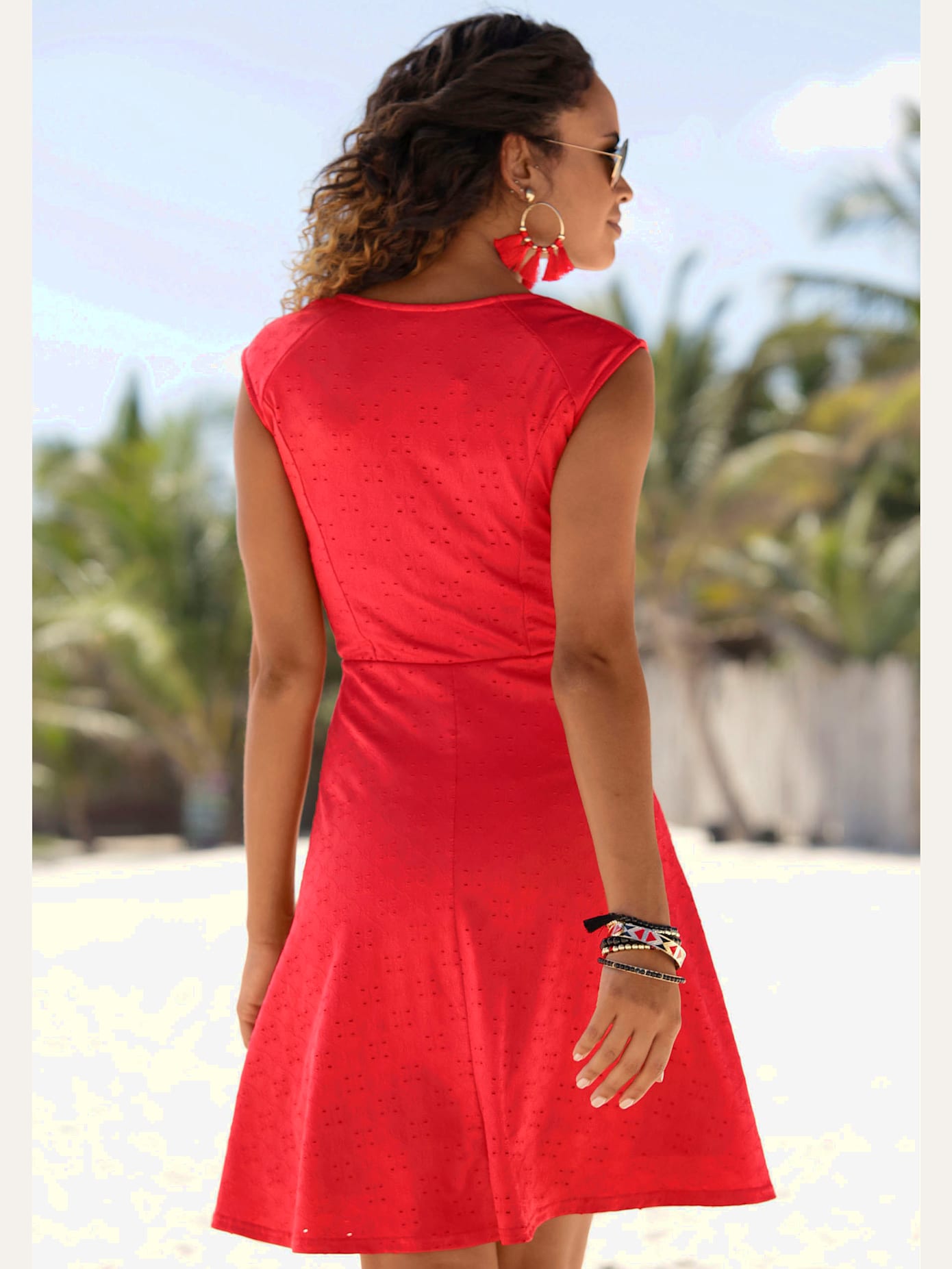 Robe d'été belle encolure ronde