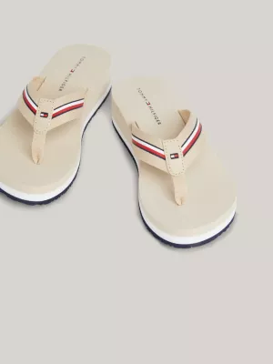 Chinelo de dedo com plataforma Signature