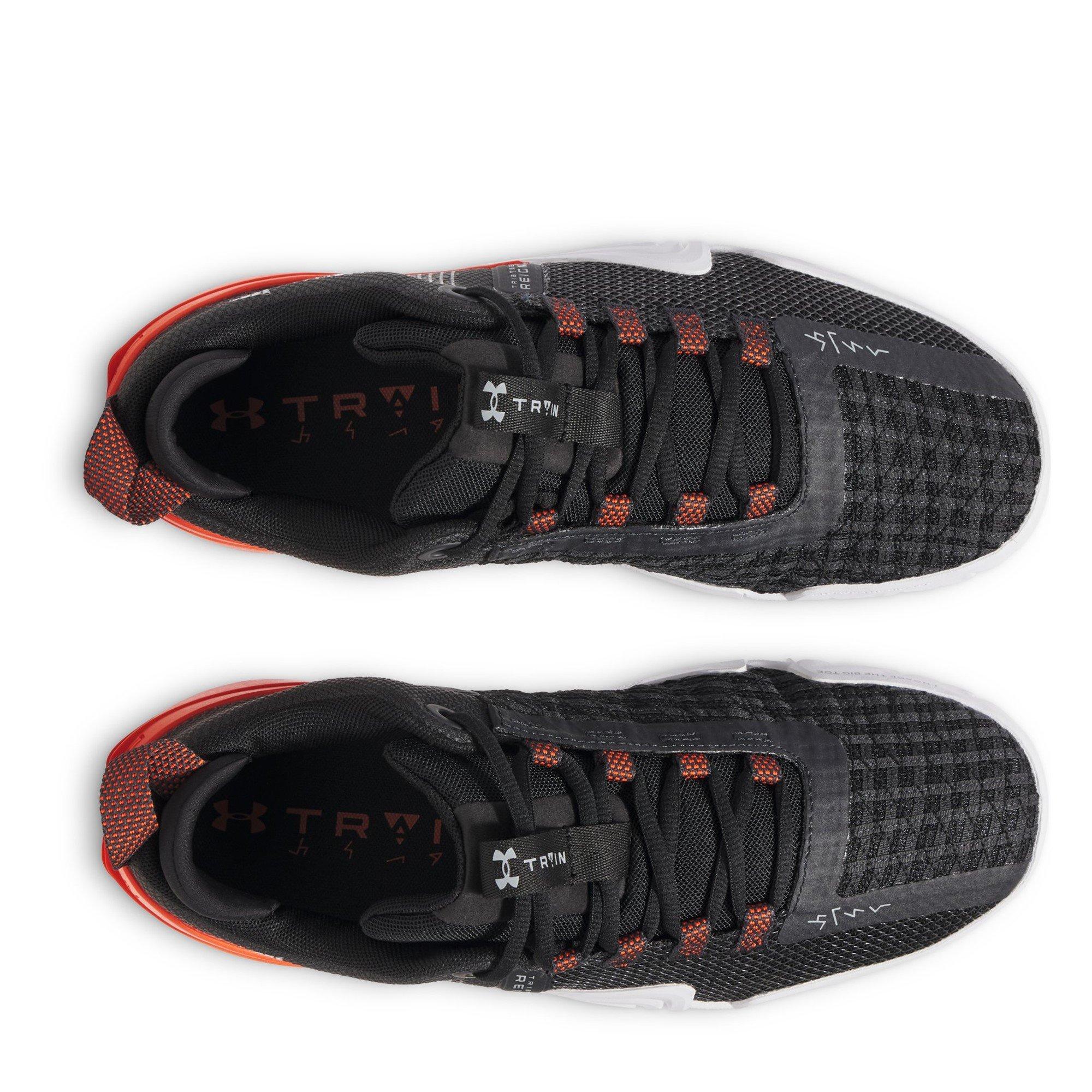 Under Armour UA TriBase Reign 6