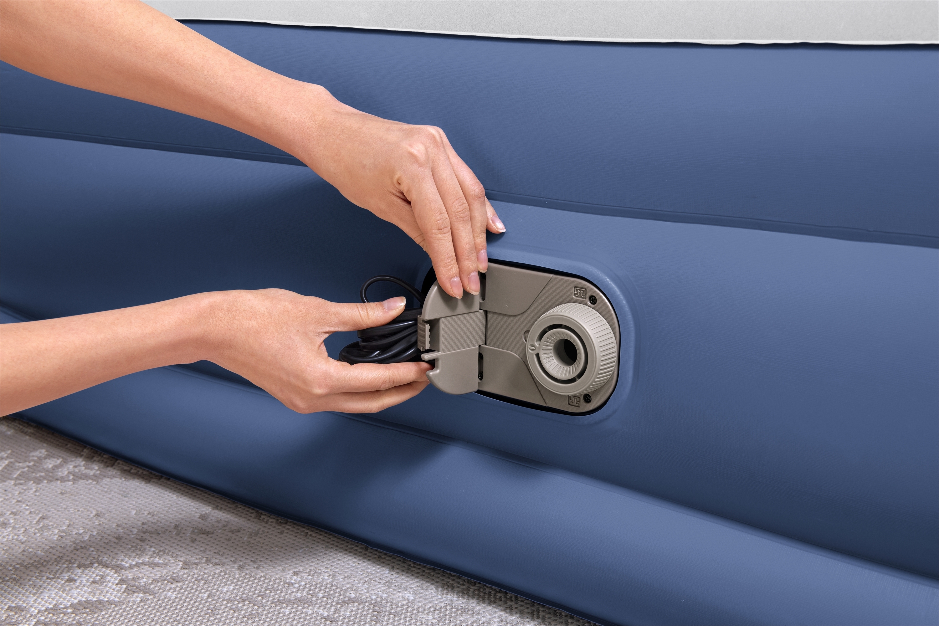 Luftbett Tritech Prime Queen selbstaufblasend 203 x 152 x 46 cm