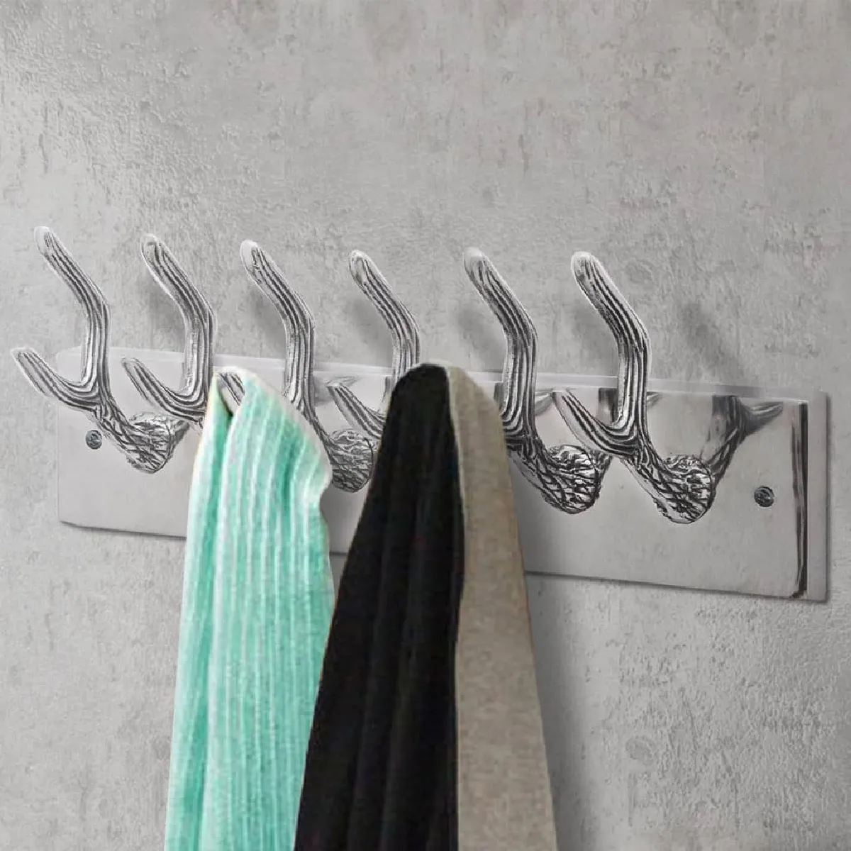 Decoshop26 Portemanteaux mural - Aluminium argenté
