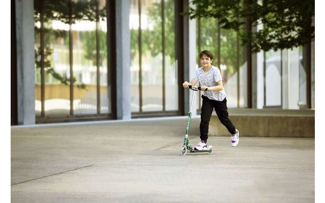 Micro Sprite LED klappbarer Aluminium Scooter mit LED-Rollen