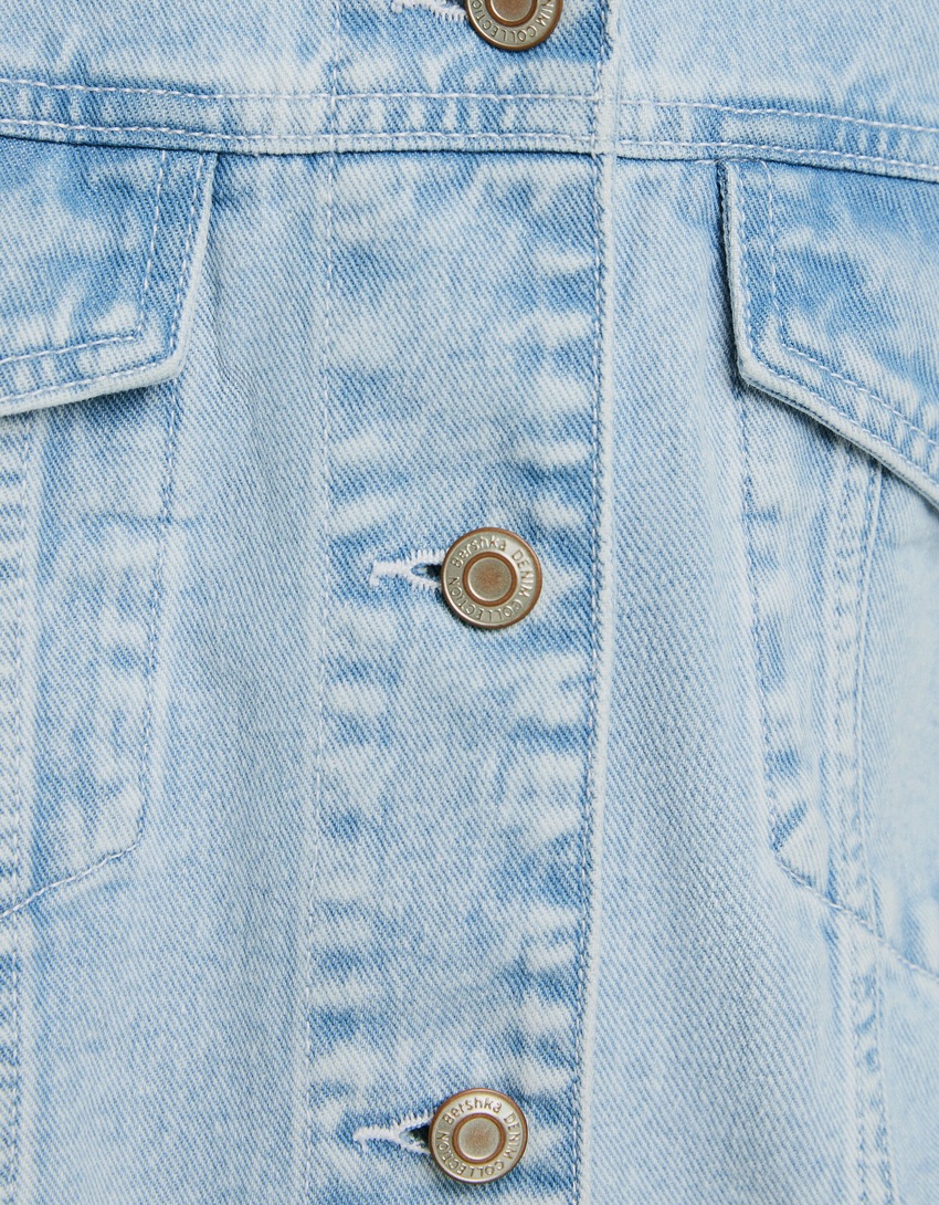 Jaqueta jeans curta
