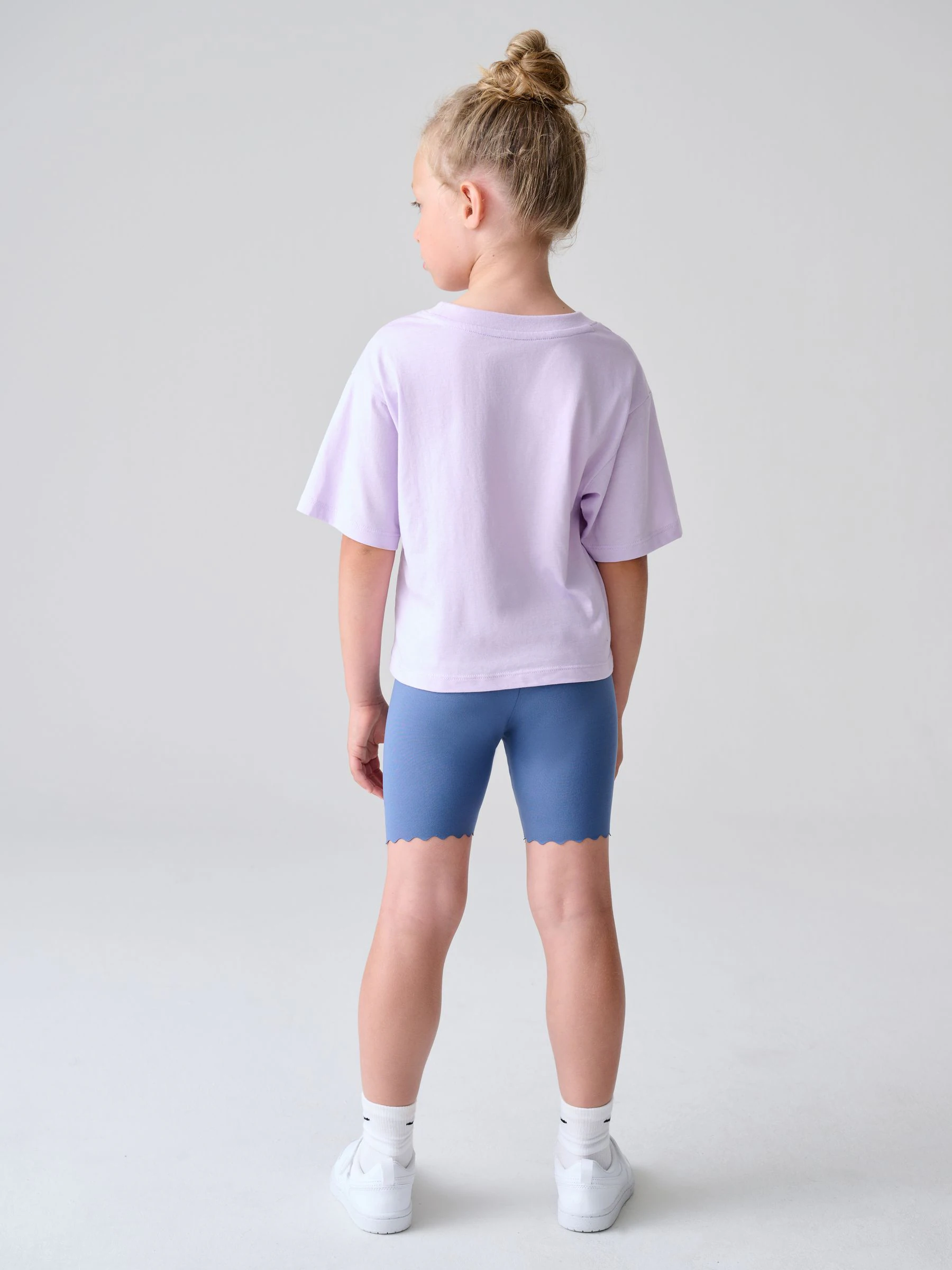 Blauw - Nike set van fietsshorts en T-shirt voor kleine kinderen