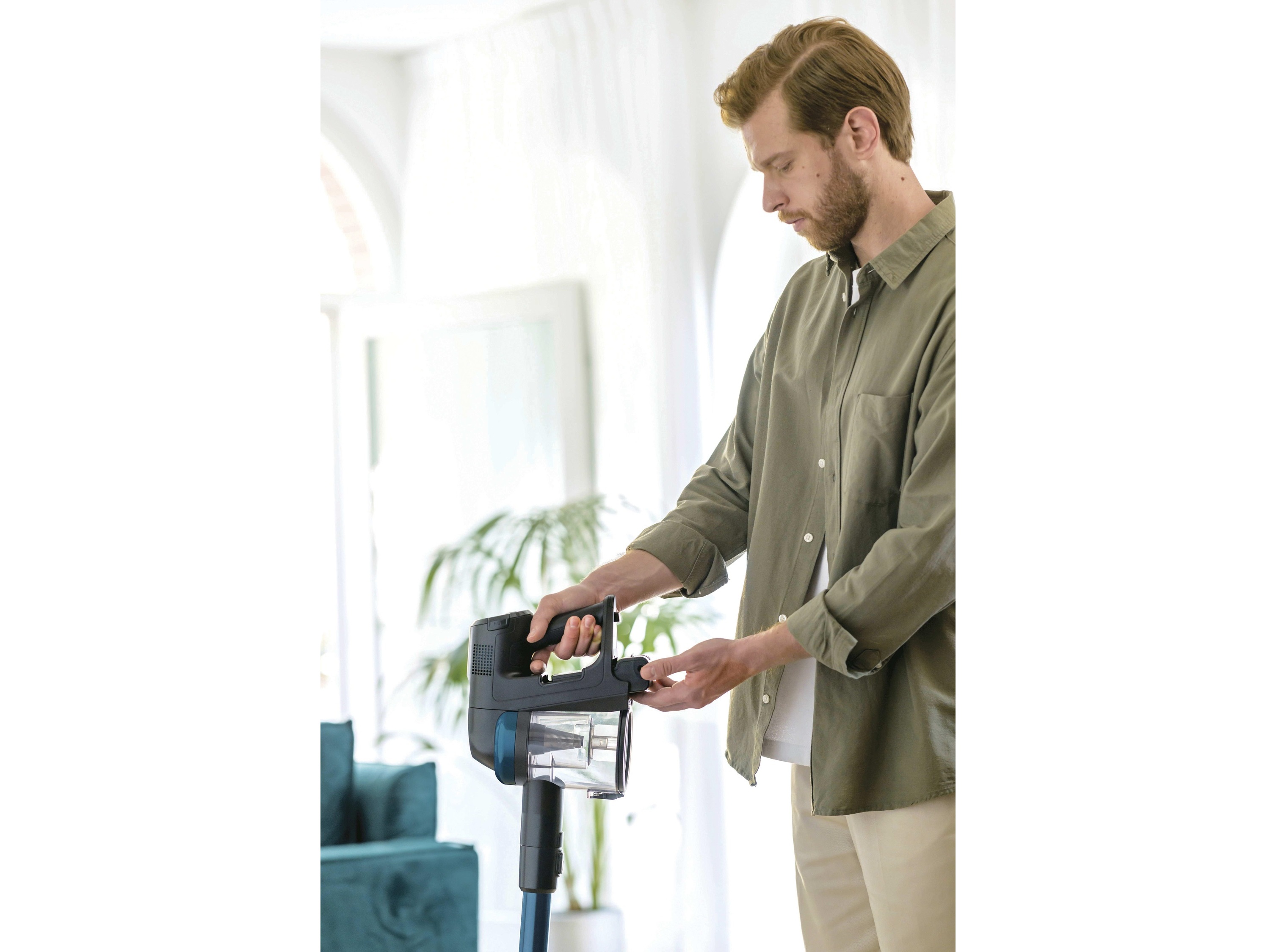 ASPIRADOR VERTICAL HOOVER HF4P10YP 011 PLUS HYDRO PET